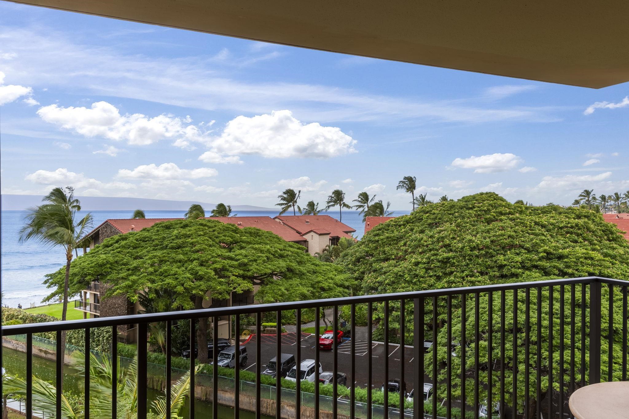 Kaanapali Shores condo # 612, Lahaina, Hawaii - photo 10 of 42