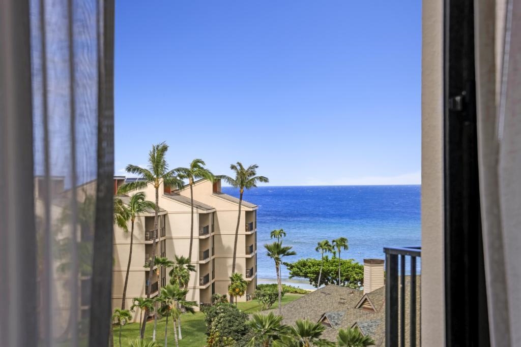 Kaanapali Shores condo # 615, Lahaina, Hawaii - photo 4 of 36