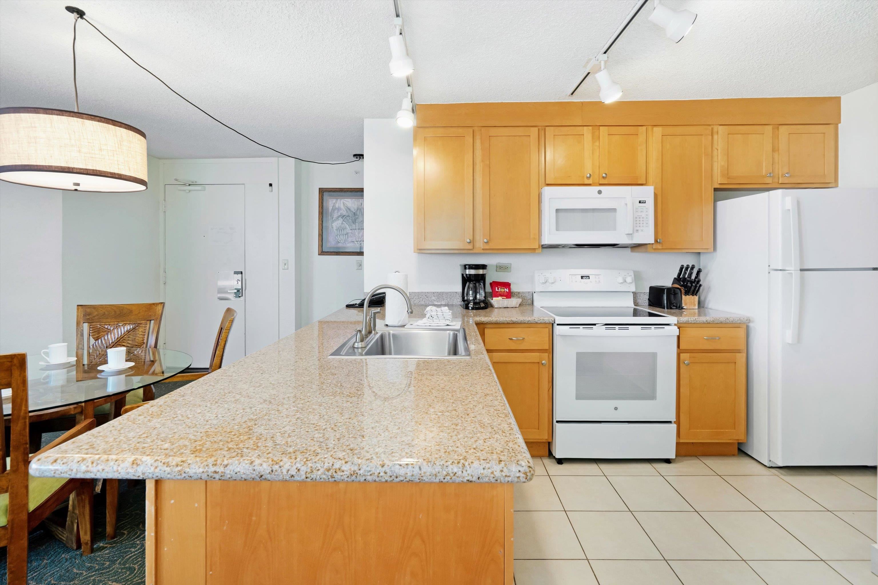 Kaanapali Shores condo # 711, Lahaina, Hawaii - photo 15 of 46