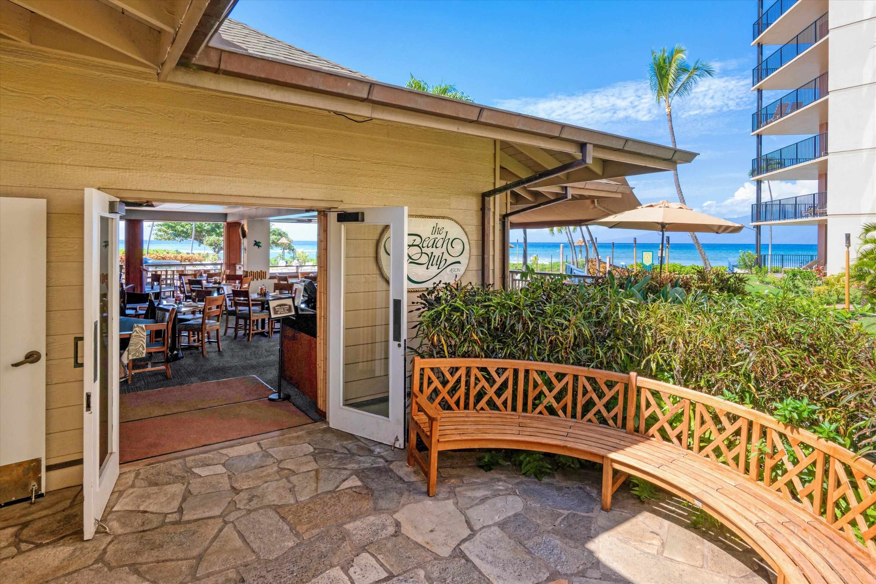 Kaanapali Shores condo # 711, Lahaina, Hawaii - photo 31 of 46