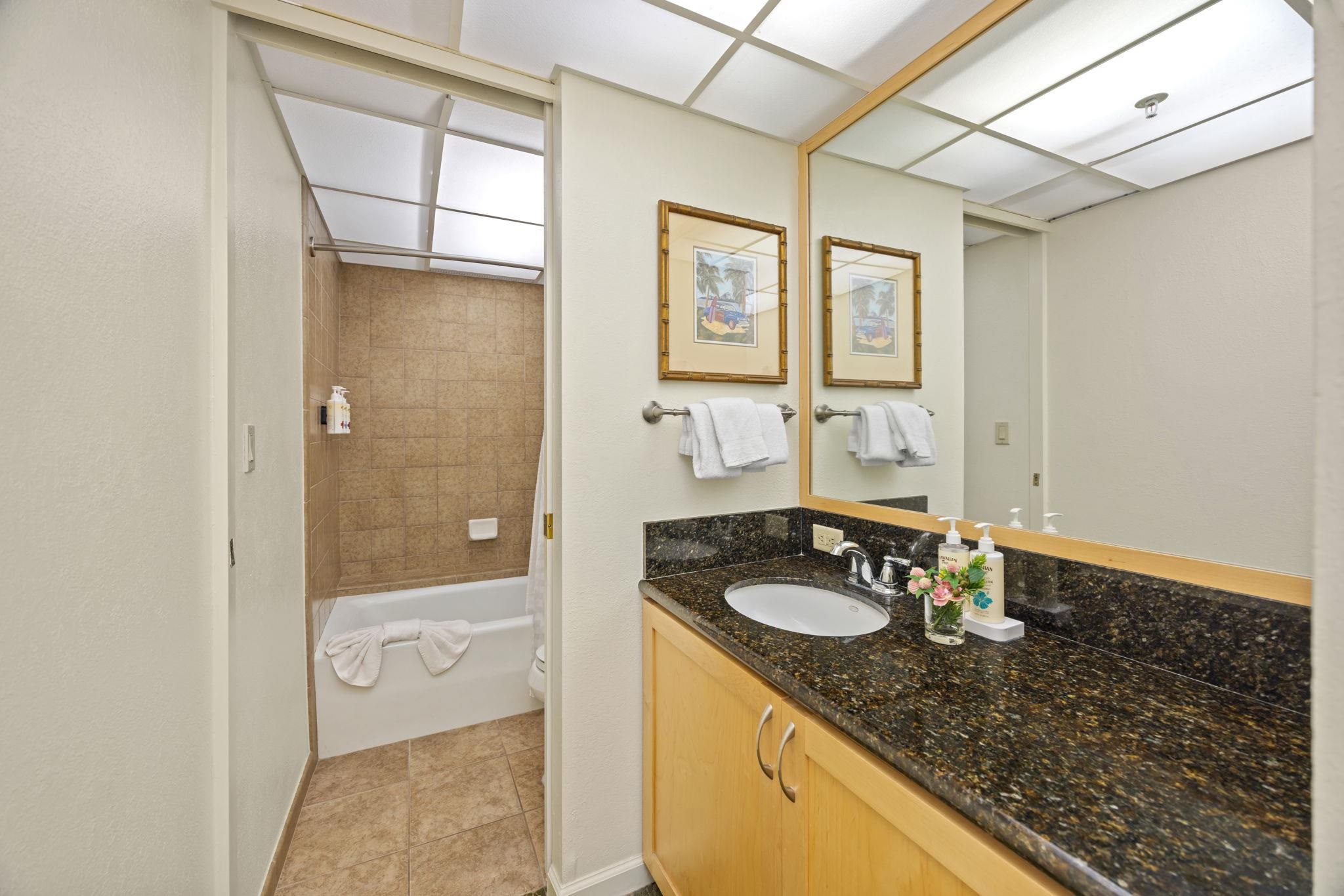 Kaanapali Shores condo # 816, Lahaina, Hawaii - photo 22 of 47