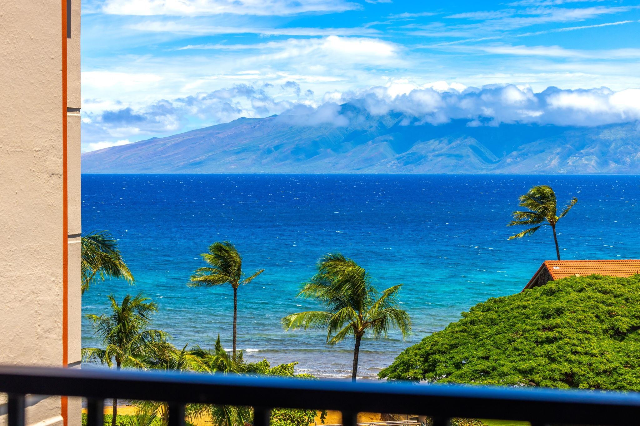 Kaanapali Shores condo # 816, Lahaina, Hawaii - photo 4 of 47