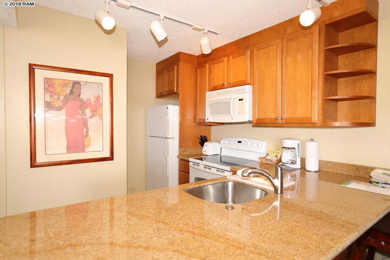 Kaanapali Shores condo # 818, Lahaina, Hawaii - photo 3 of 30