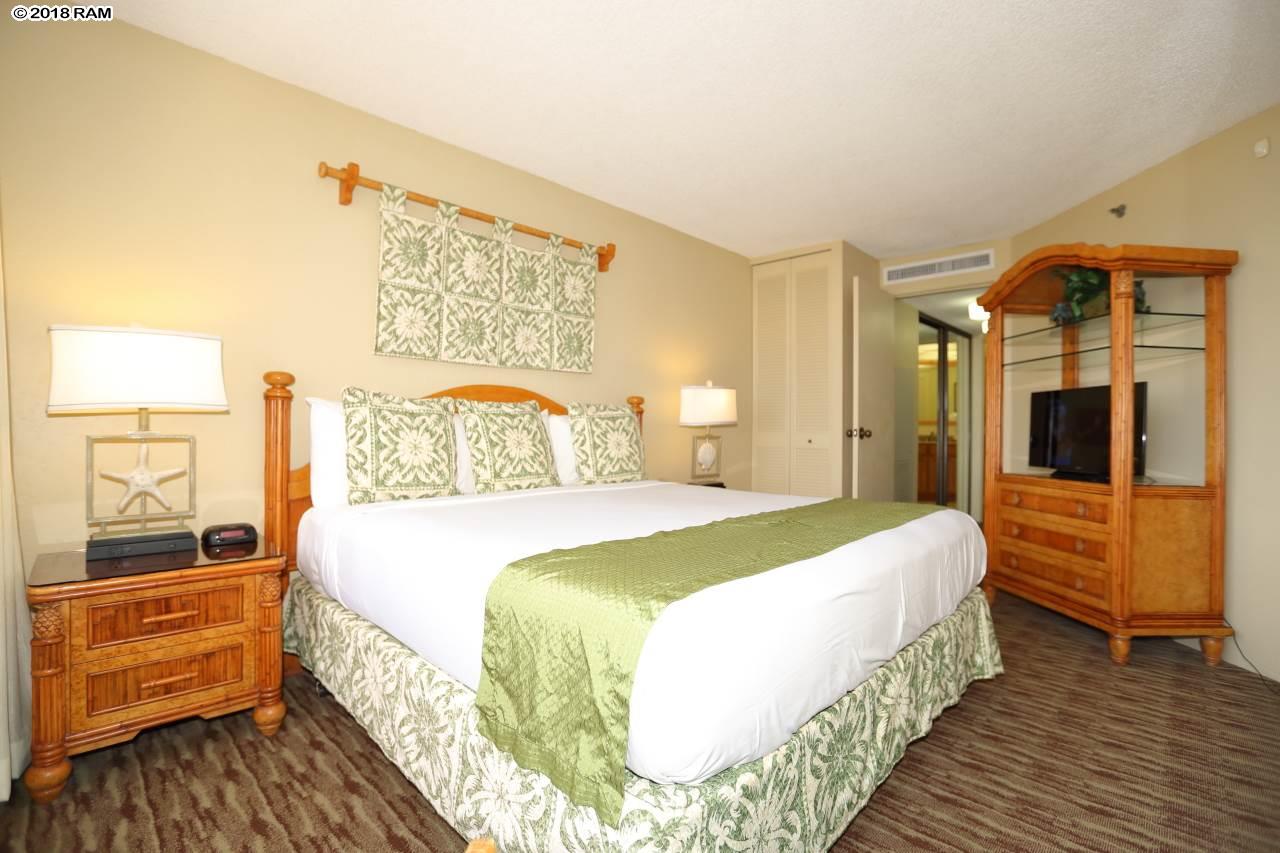 Kaanapali Shores condo # 818, Lahaina, Hawaii - photo 6 of 30