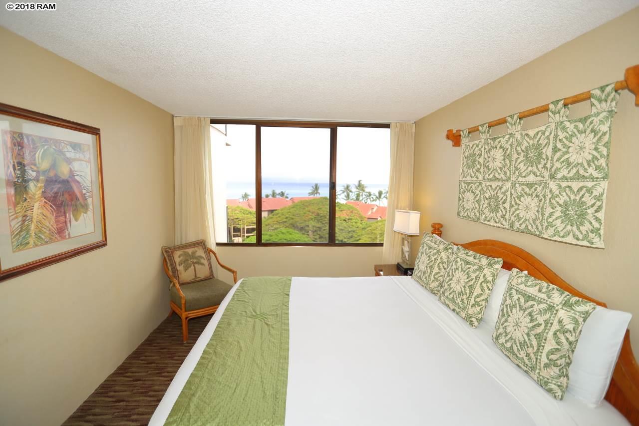 Kaanapali Shores condo # 818, Lahaina, Hawaii - photo 7 of 30