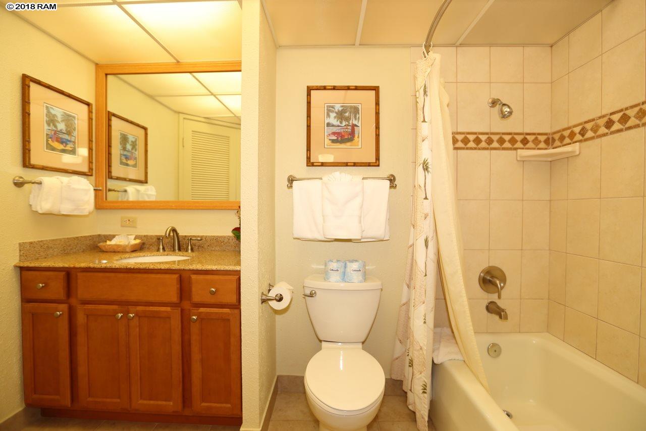 Kaanapali Shores condo # 818, Lahaina, Hawaii - photo 8 of 30