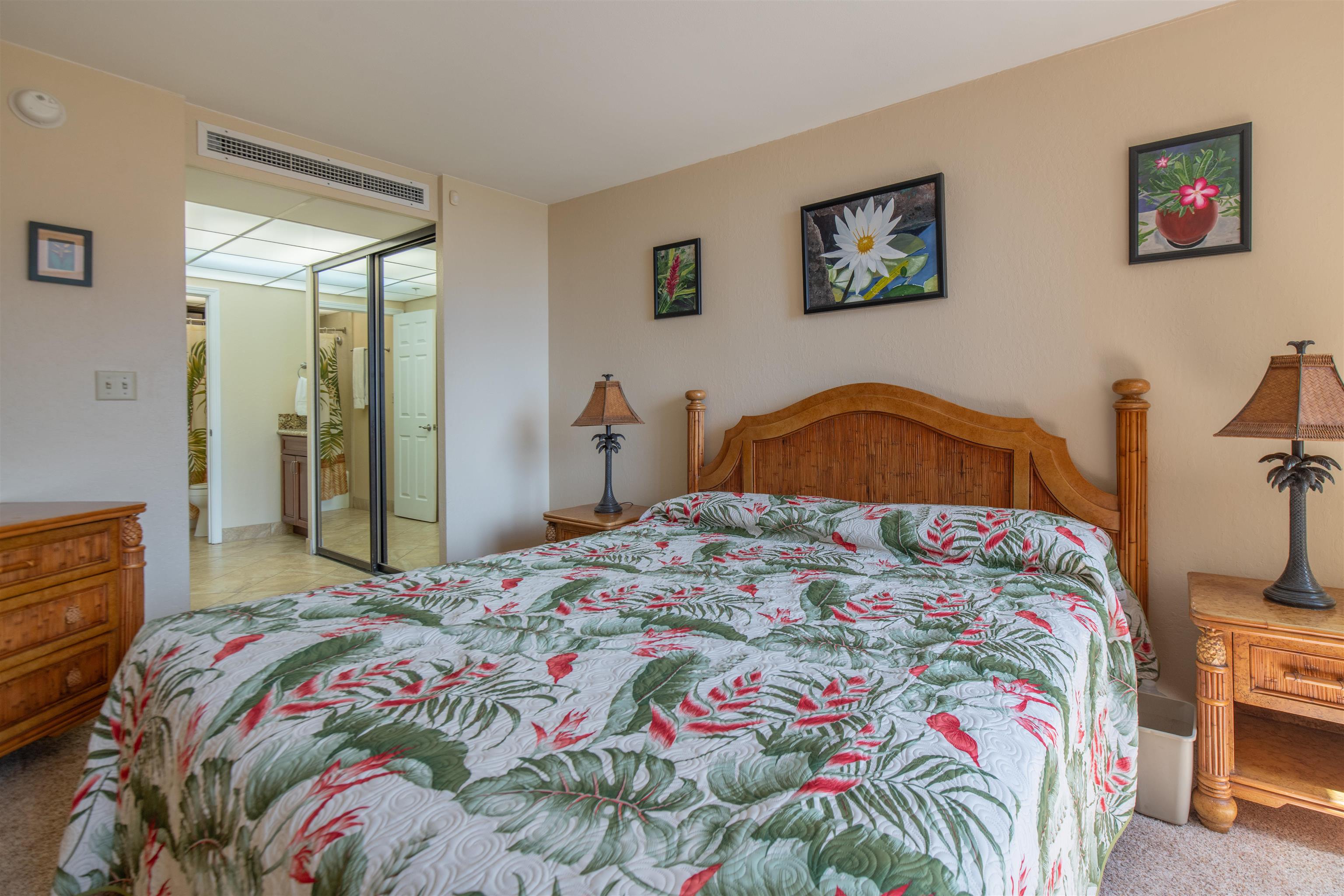 Kaanapali Shores condo # 825, Lahaina, Hawaii - photo 6 of 36