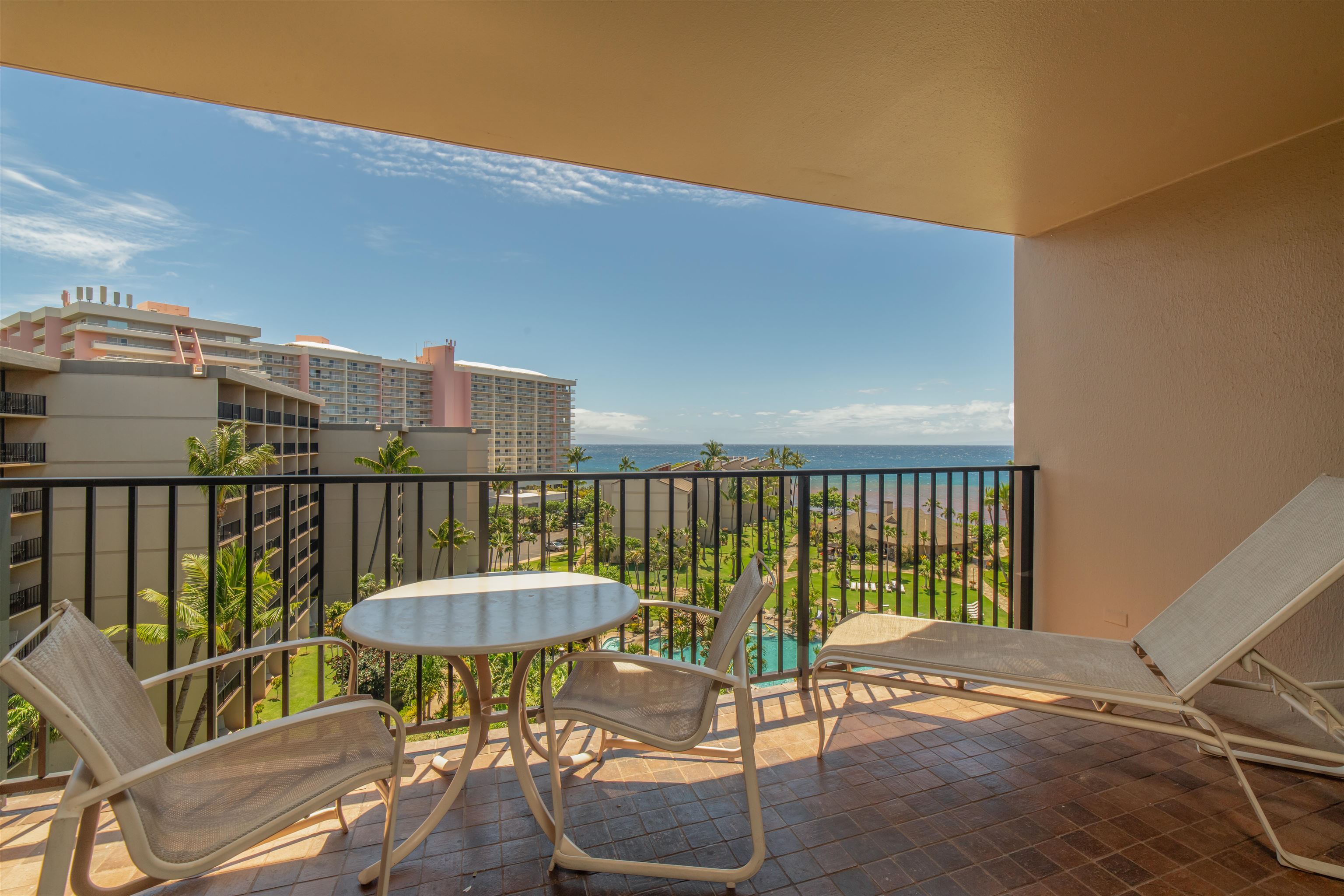 Kaanapali Shores condo # 825, Lahaina, Hawaii - photo 8 of 36