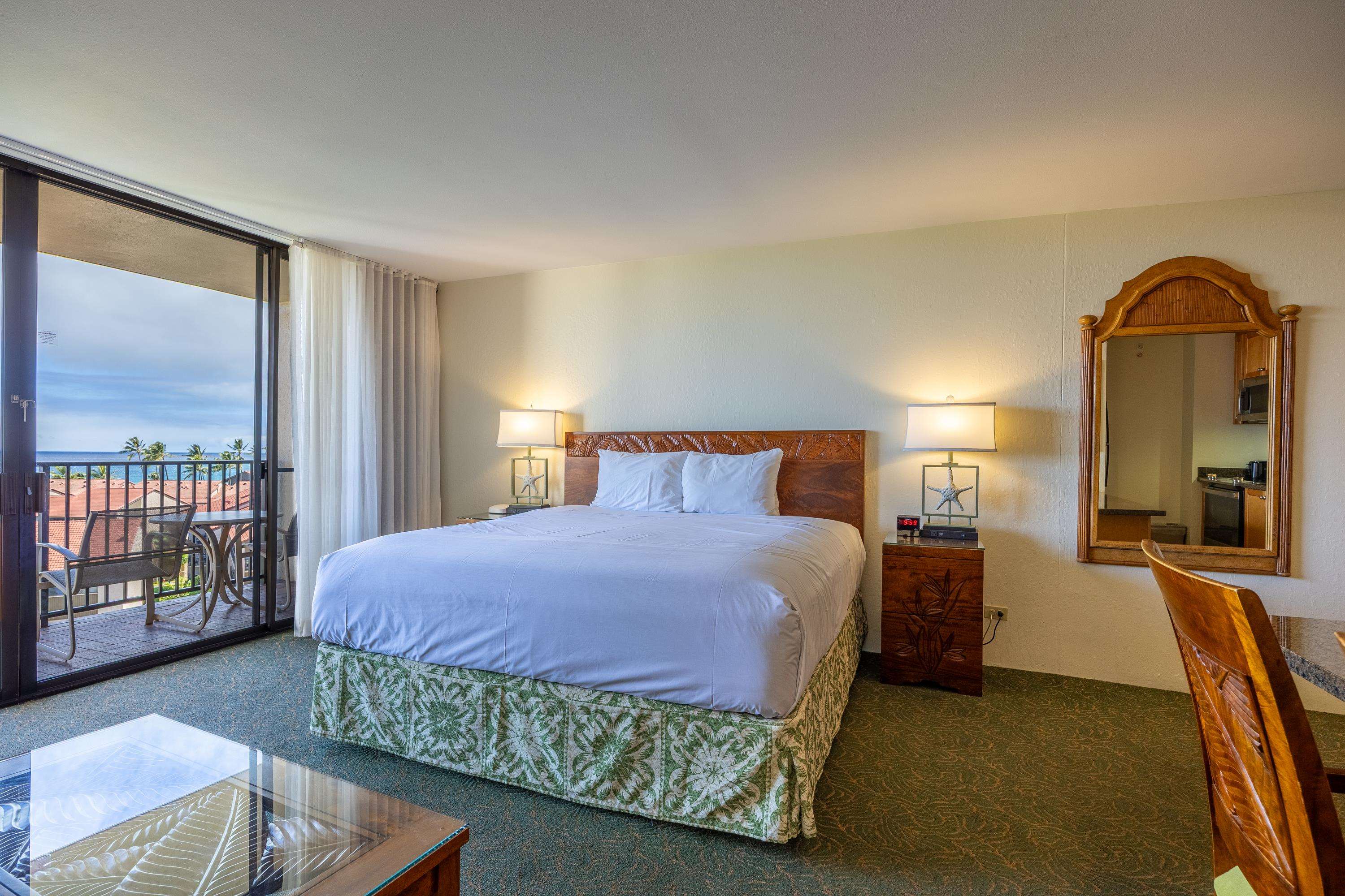 Kaanapali Shores condo # 834, Lahaina, Hawaii - photo 12 of 41