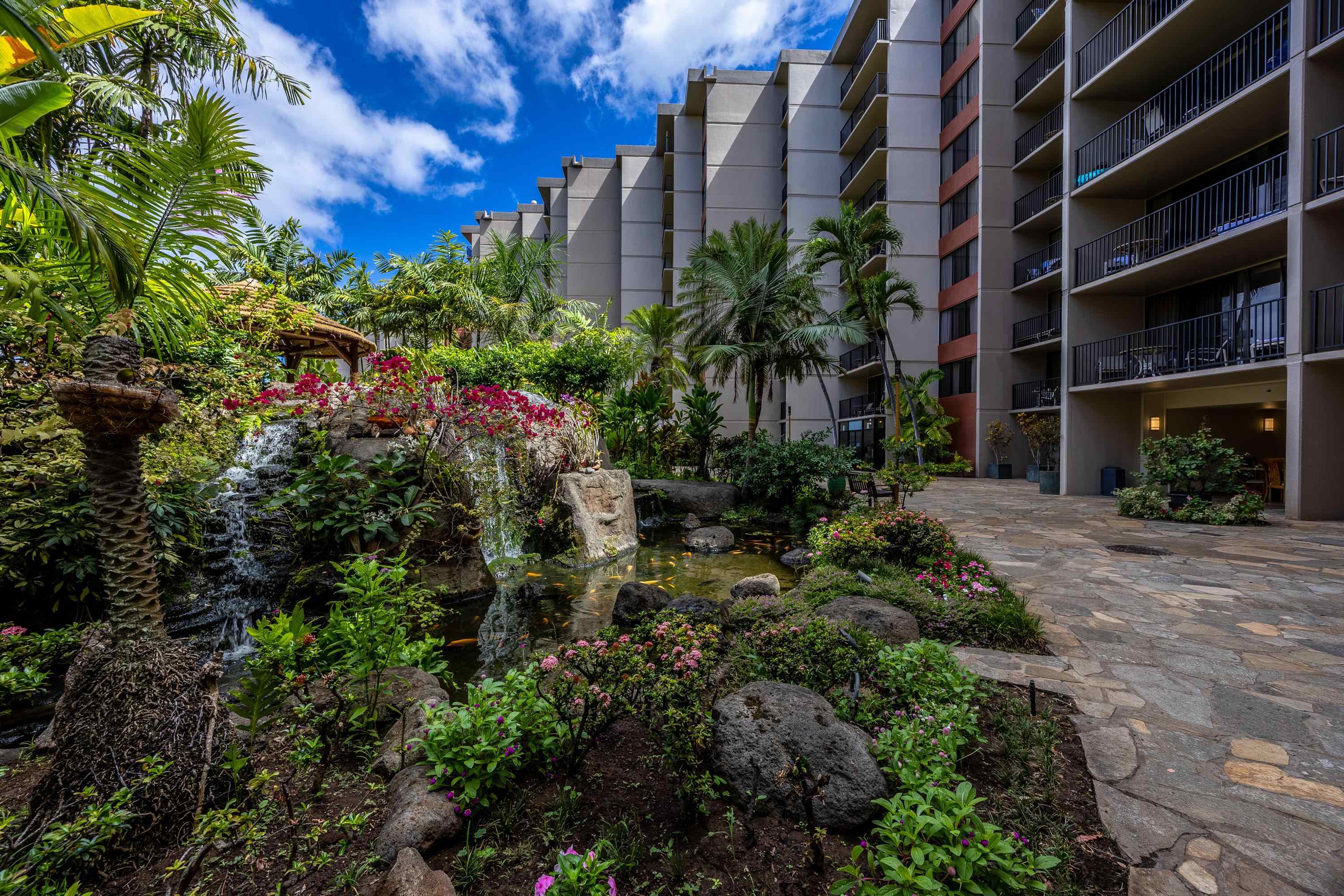 Kaanapali Shores condo # 834, Lahaina, Hawaii - photo 37 of 41
