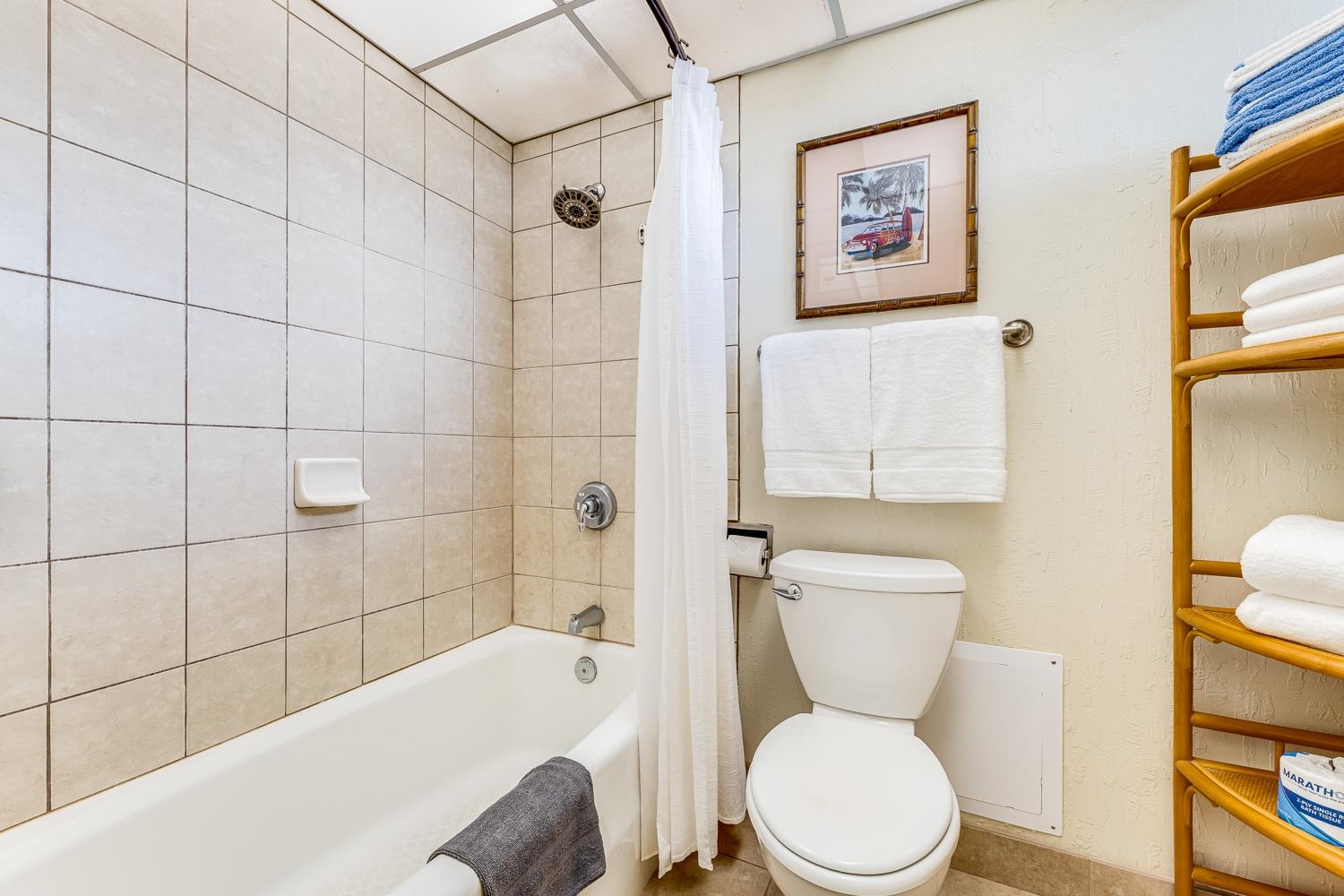 Kaanapali Shores condo # 836, Lahaina, Hawaii - photo 16 of 50