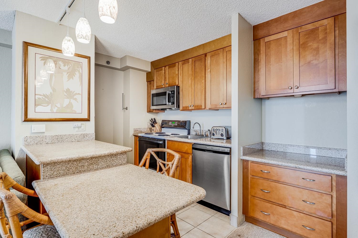 Kaanapali Shores condo # 836, Lahaina, Hawaii - photo 5 of 50