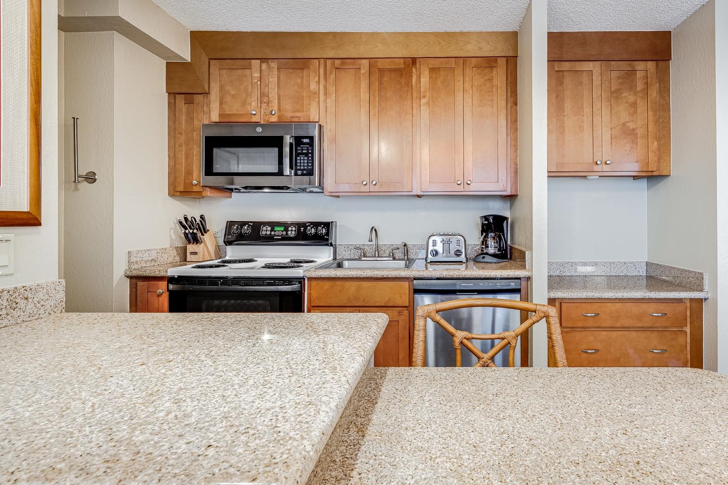 Kaanapali Shores condo # 836, Lahaina, Hawaii - photo 6 of 50