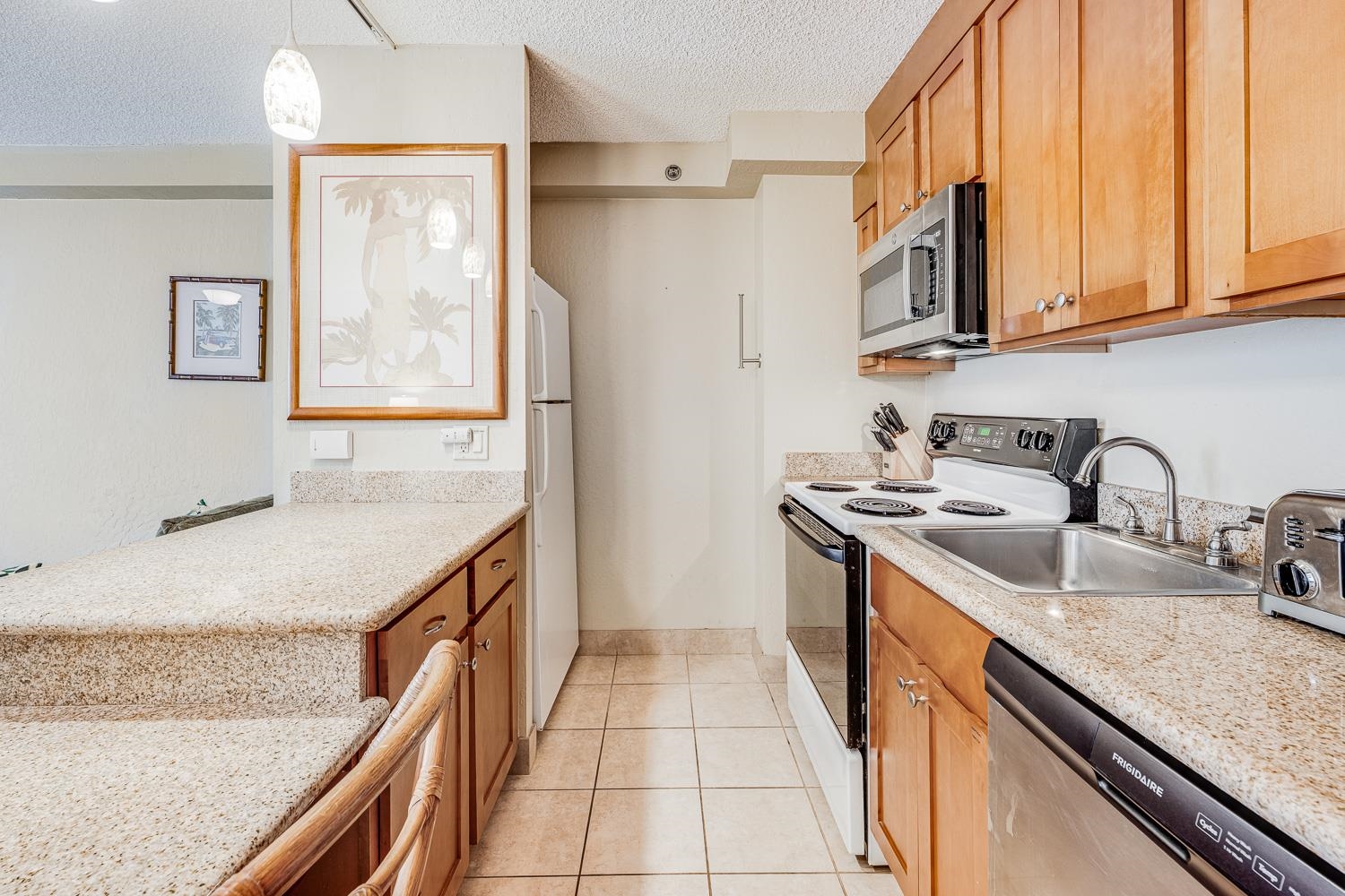 Kaanapali Shores condo # 836, Lahaina, Hawaii - photo 7 of 50