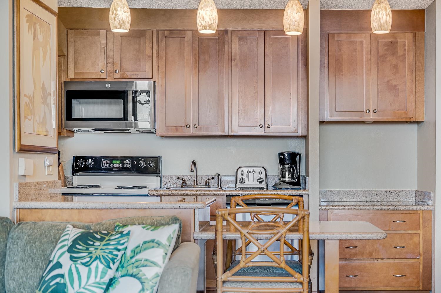 Kaanapali Shores condo # 836, Lahaina, Hawaii - photo 10 of 50