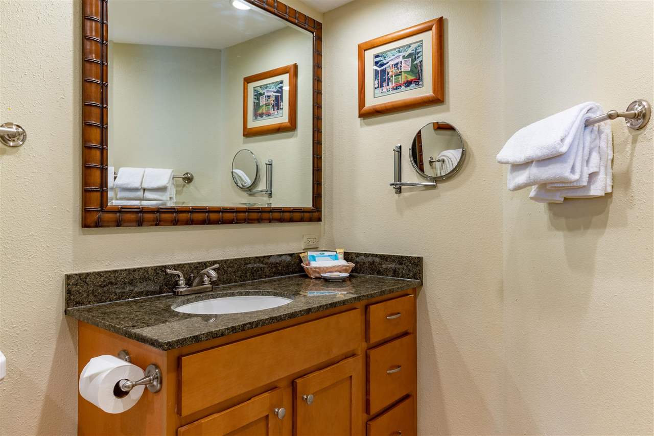 Kaanapali Shores condo # 903, Lahaina, Hawaii - photo 13 of 25