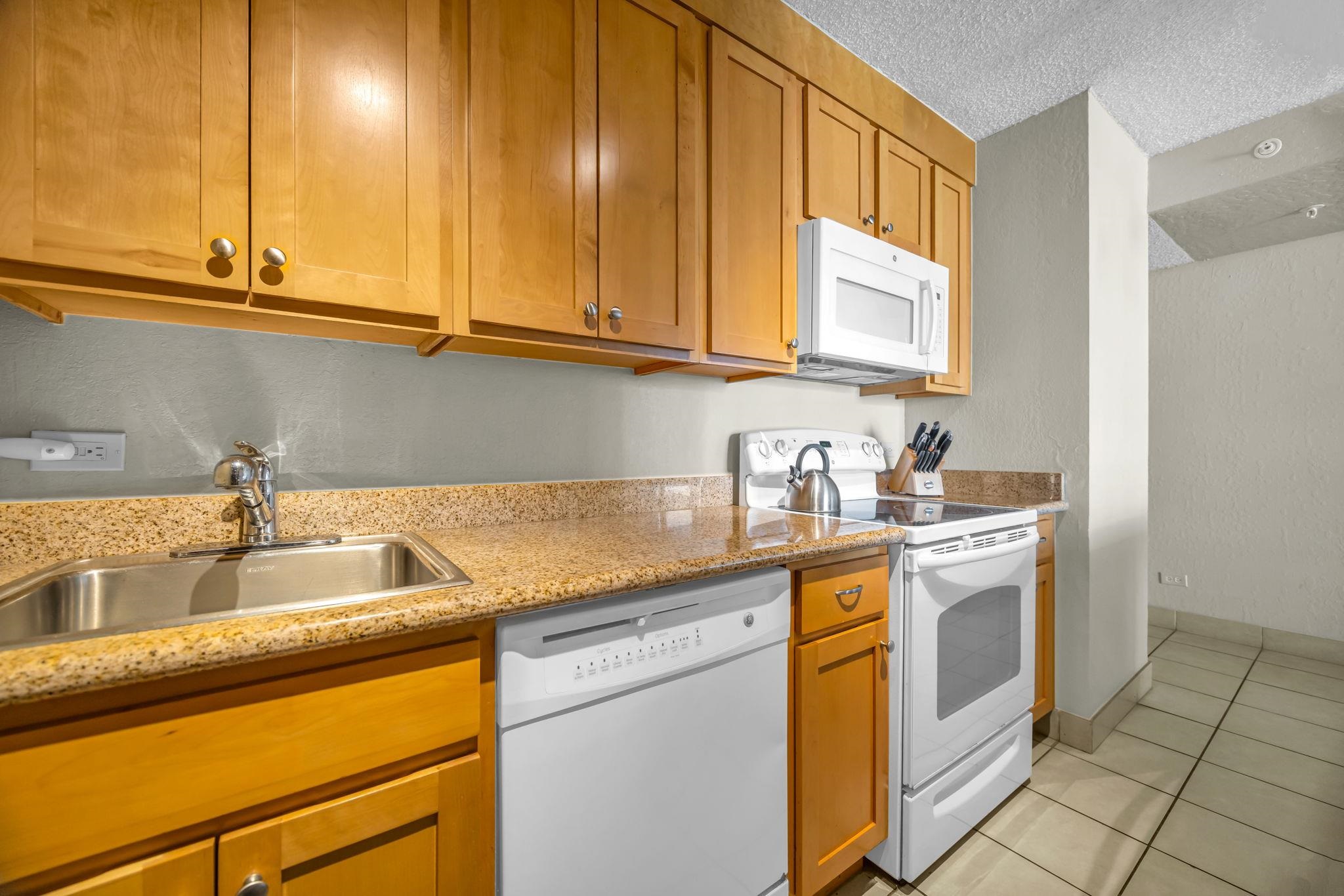 Kaanapali Shores condo # 925, Lahaina, Hawaii - photo 24 of 50