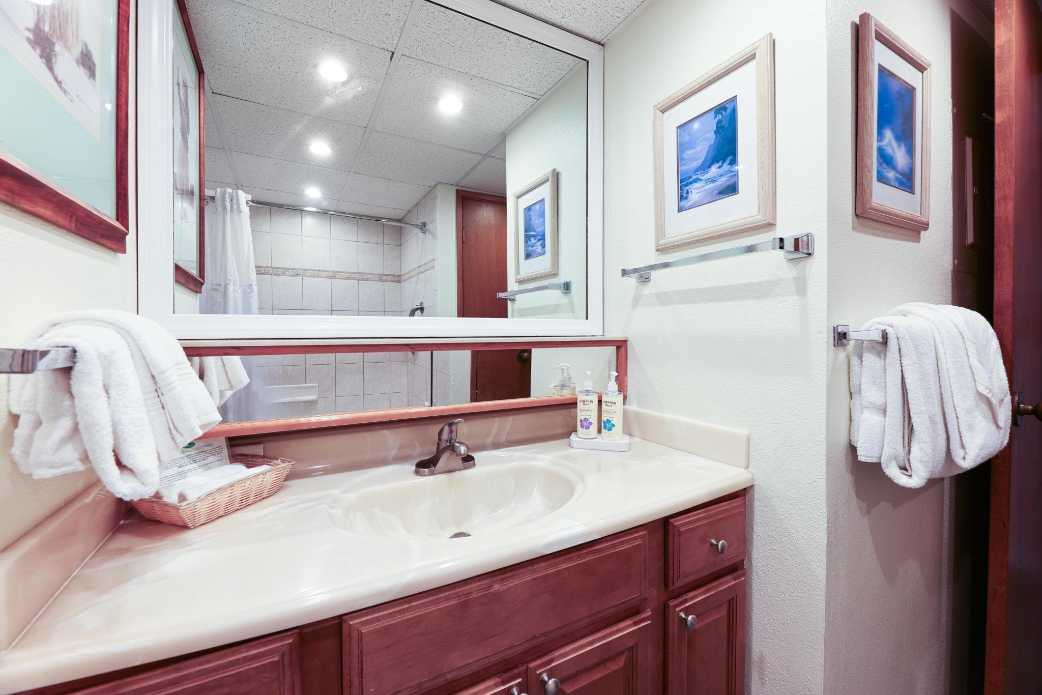 Kaanapali Shores condo # 930, Lahaina, Hawaii - photo 26 of 35