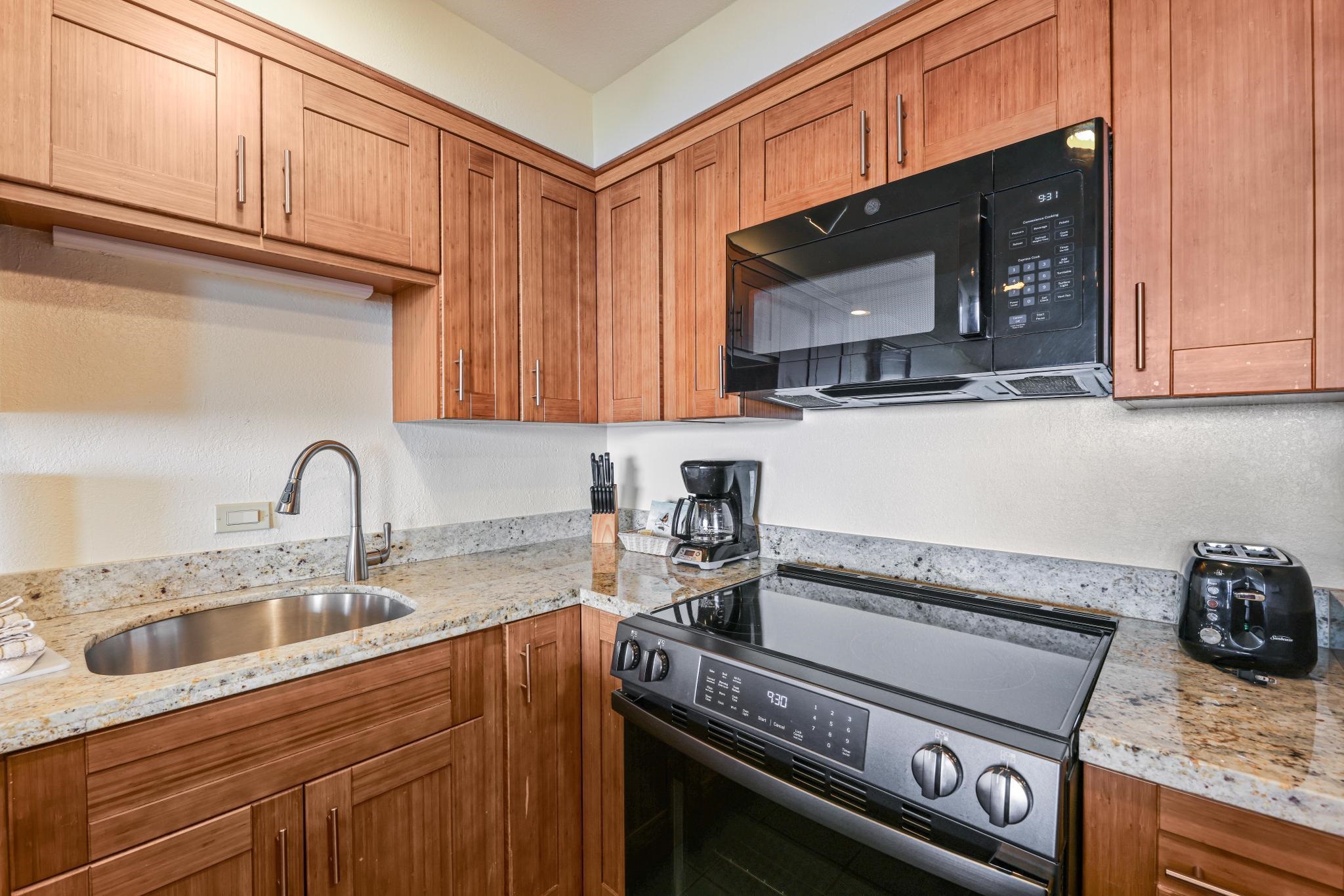 Kaanapali Shores condo # 930, Lahaina, Hawaii - photo 17 of 35