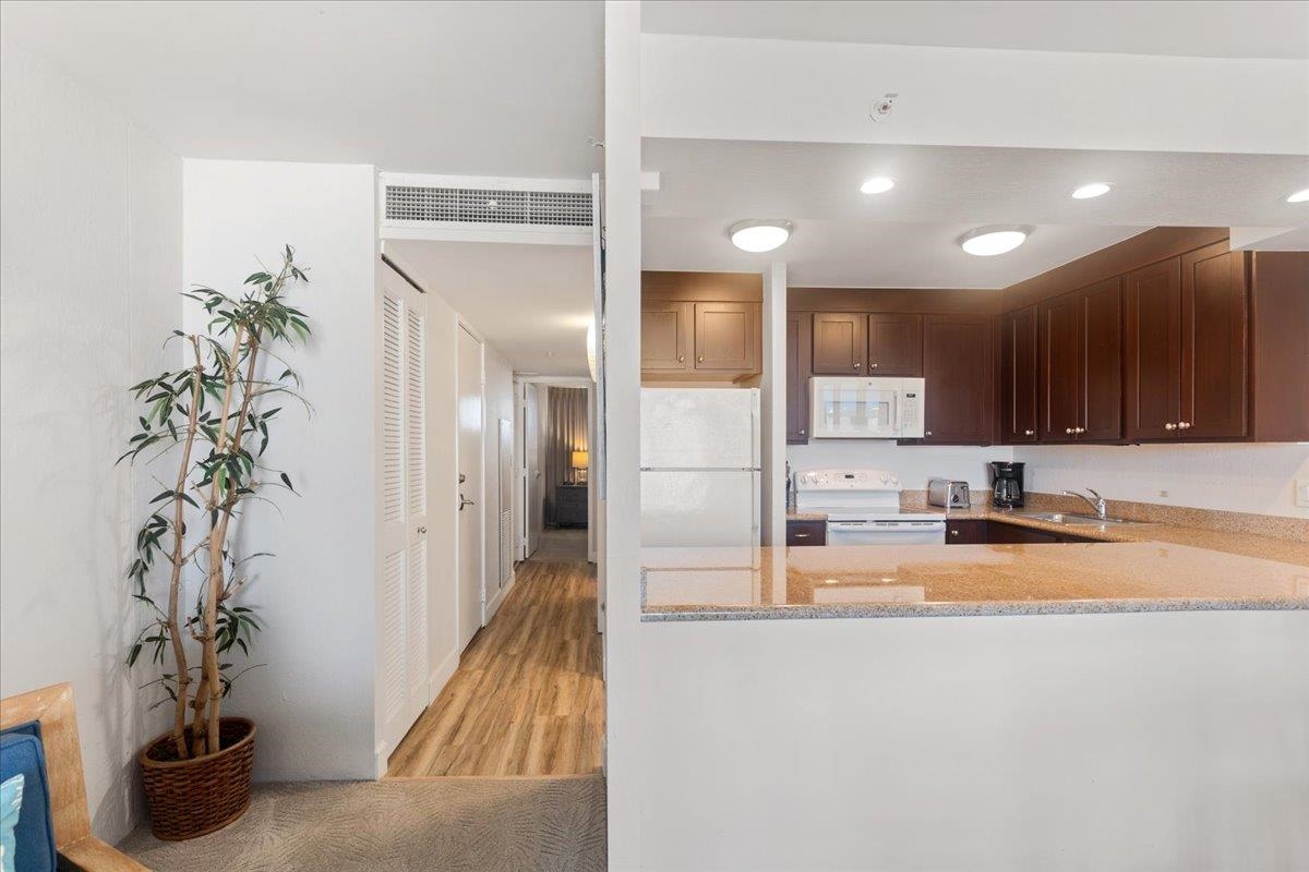 Kaanapali Shores condo # 941, Lahaina, Hawaii - photo 8 of 17