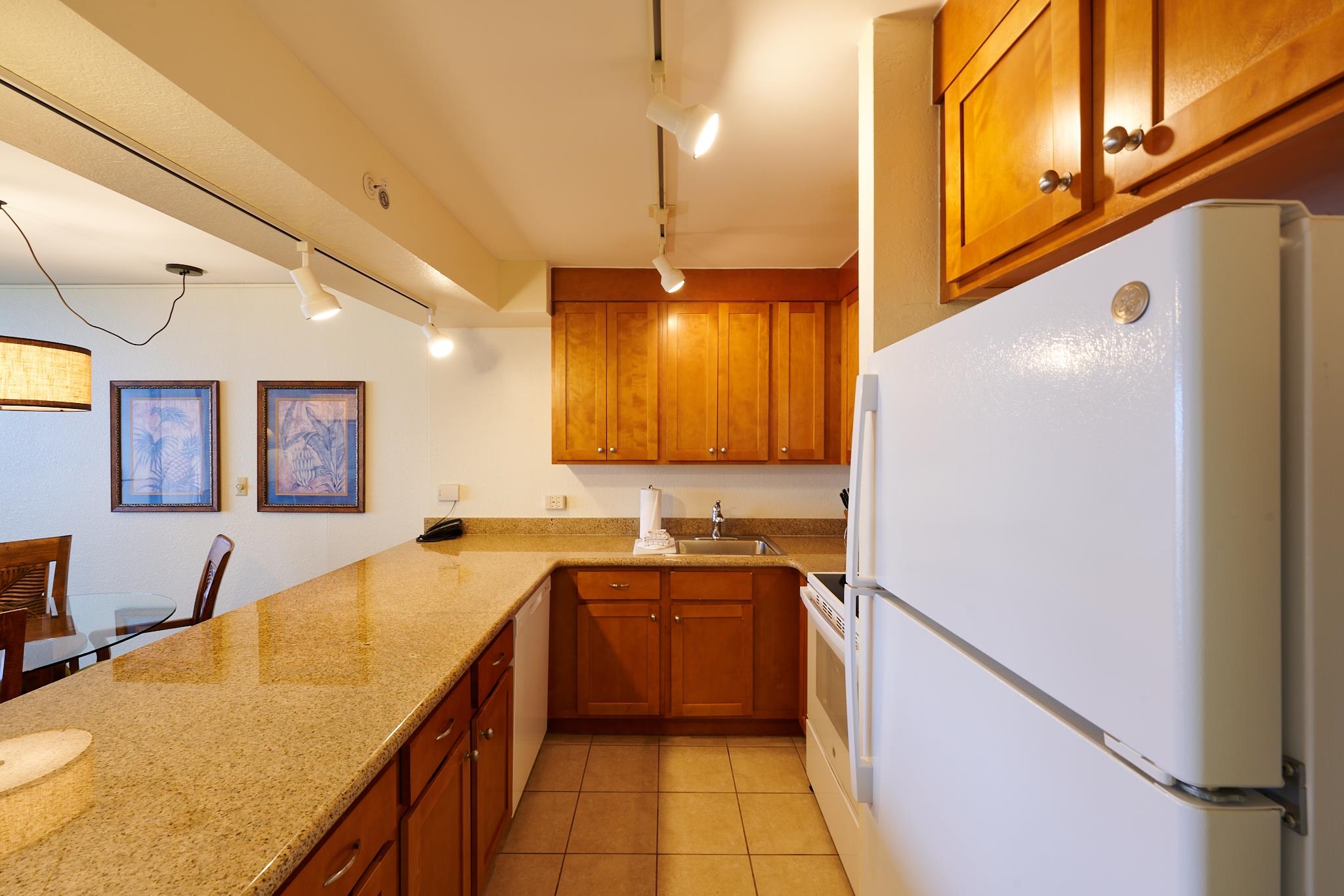 Kaanapali Shores condo # 945, Lahaina, Hawaii - photo 20 of 46