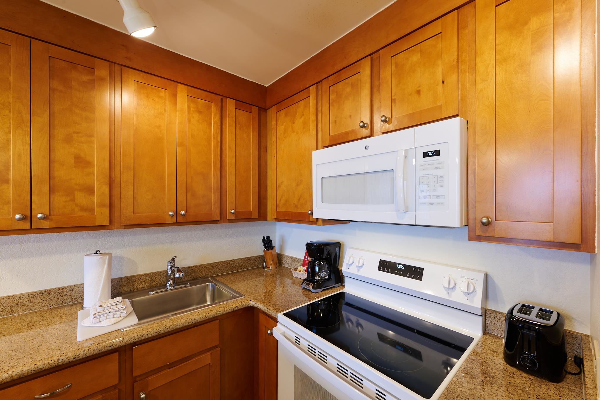 Kaanapali Shores condo # 945, Lahaina, Hawaii - photo 22 of 46