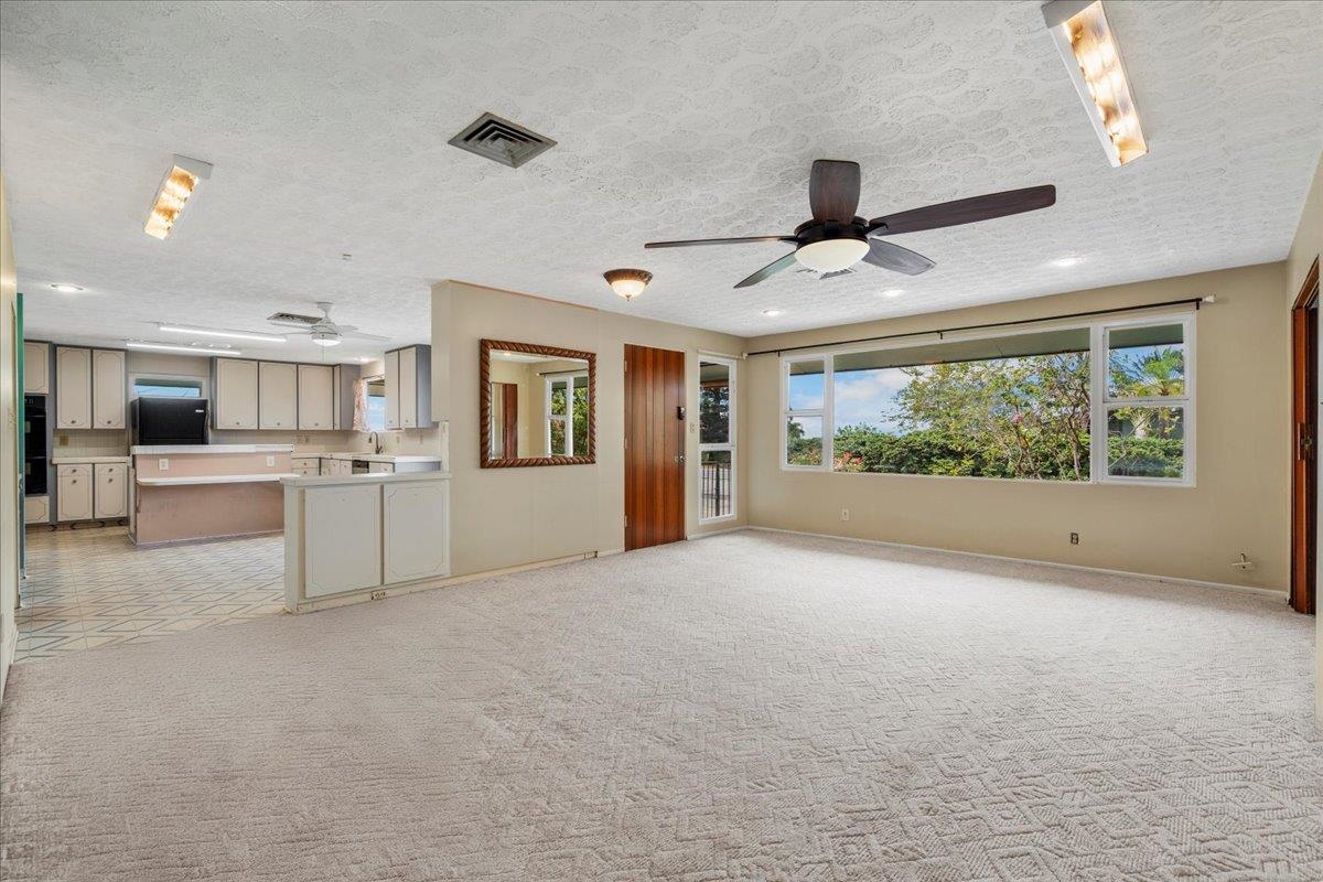 345  Auhana Rd Kihei, Kihei home - photo 11 of 50