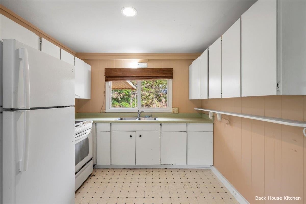 345  Auhana Rd Kihei, Kihei home - photo 42 of 50