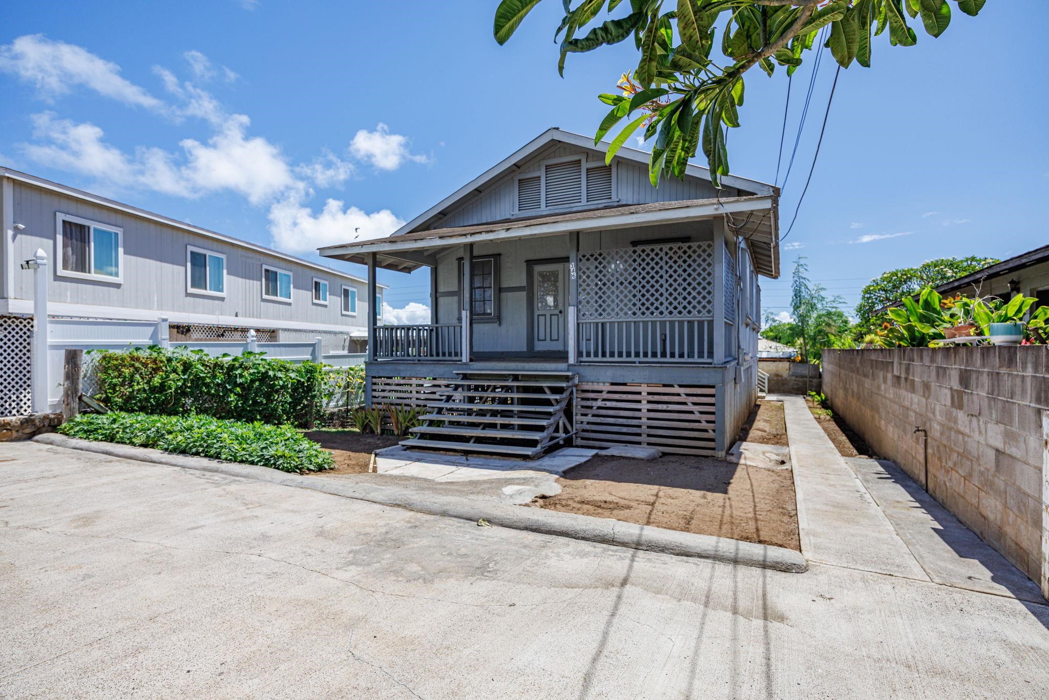 346  Alahee Dr , Wailuku home - photo 5 of 50