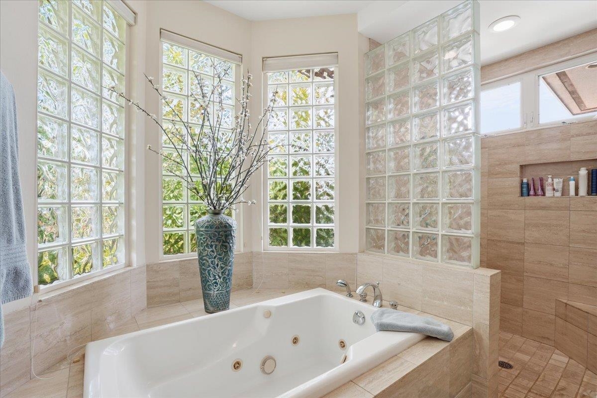 347  Kualono Pl Wailea, Wailea/Makena home - photo 28 of 50