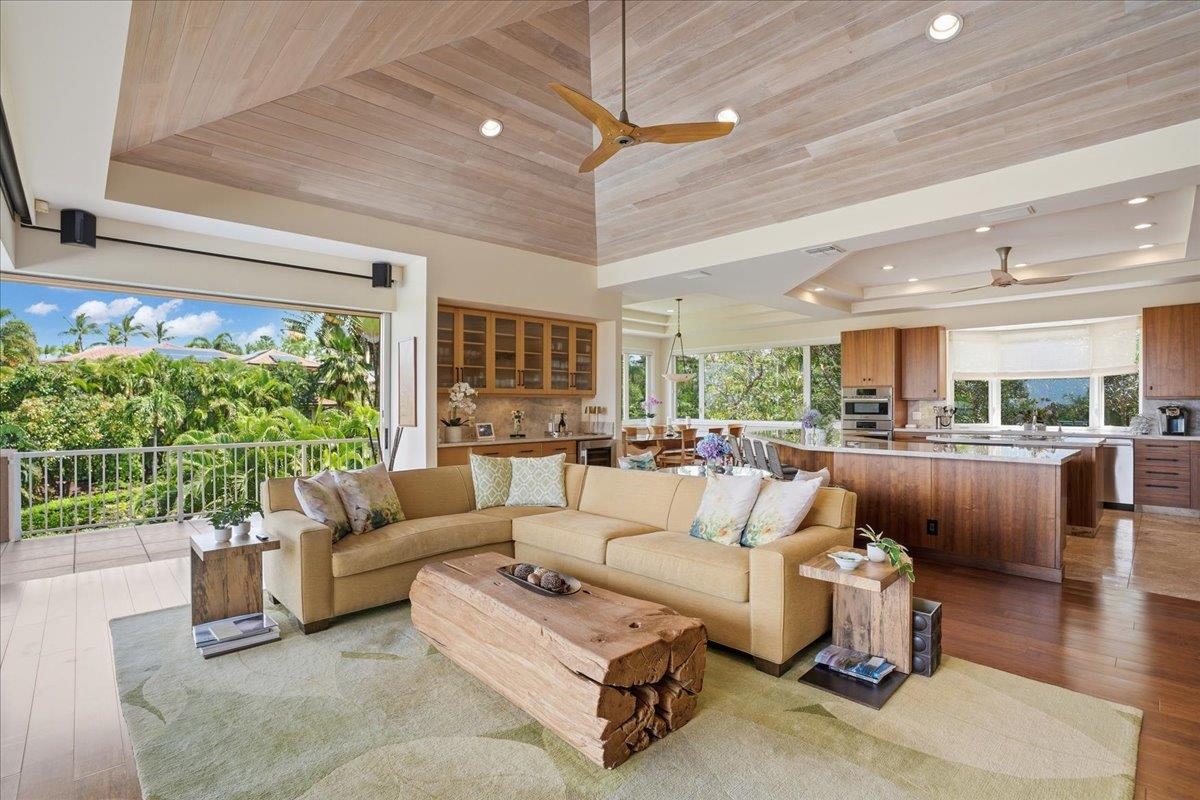 347  Kualono Pl Wailea, Wailea/Makena home - photo 7 of 50