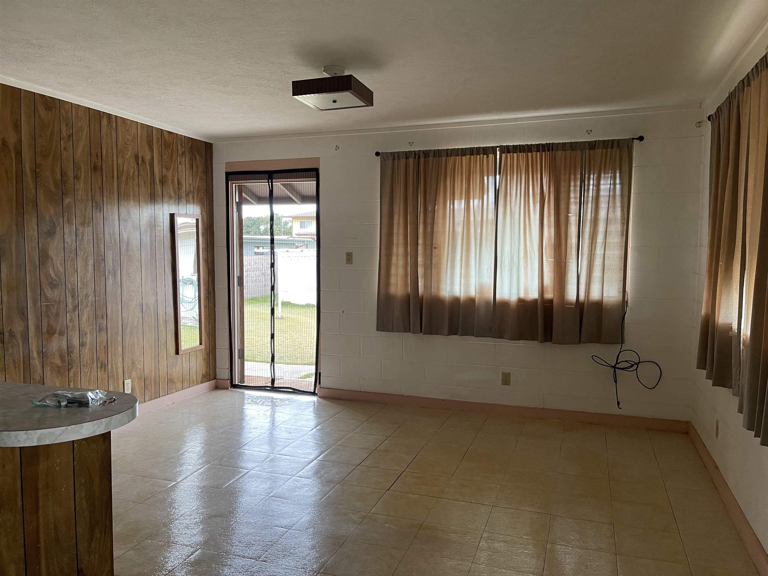 348  Molokai Hema St , Kahului home - photo 10 of 12