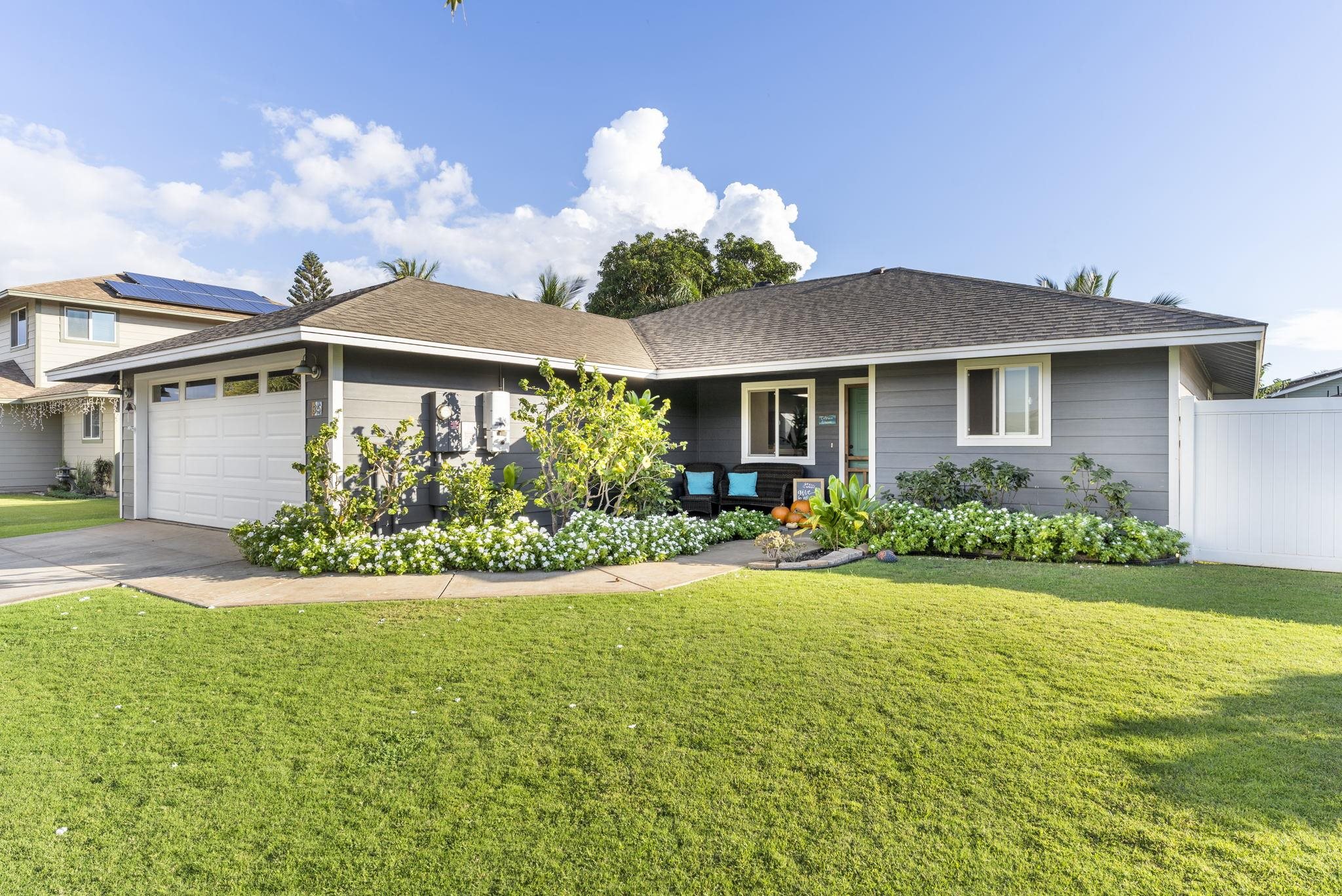 35  Heona Pl Kenolio Makai, Kihei home - photo 3 of 30