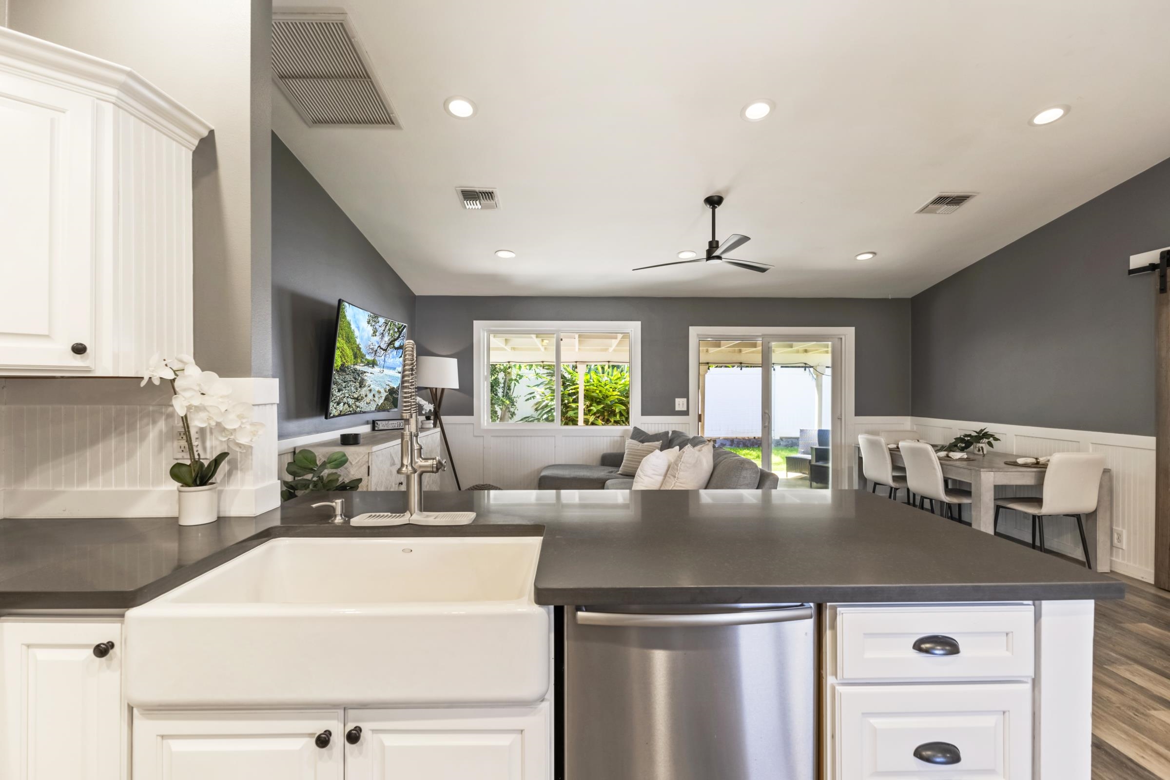 35  Heona Pl Kenolio Makai, Kihei home - photo 11 of 40