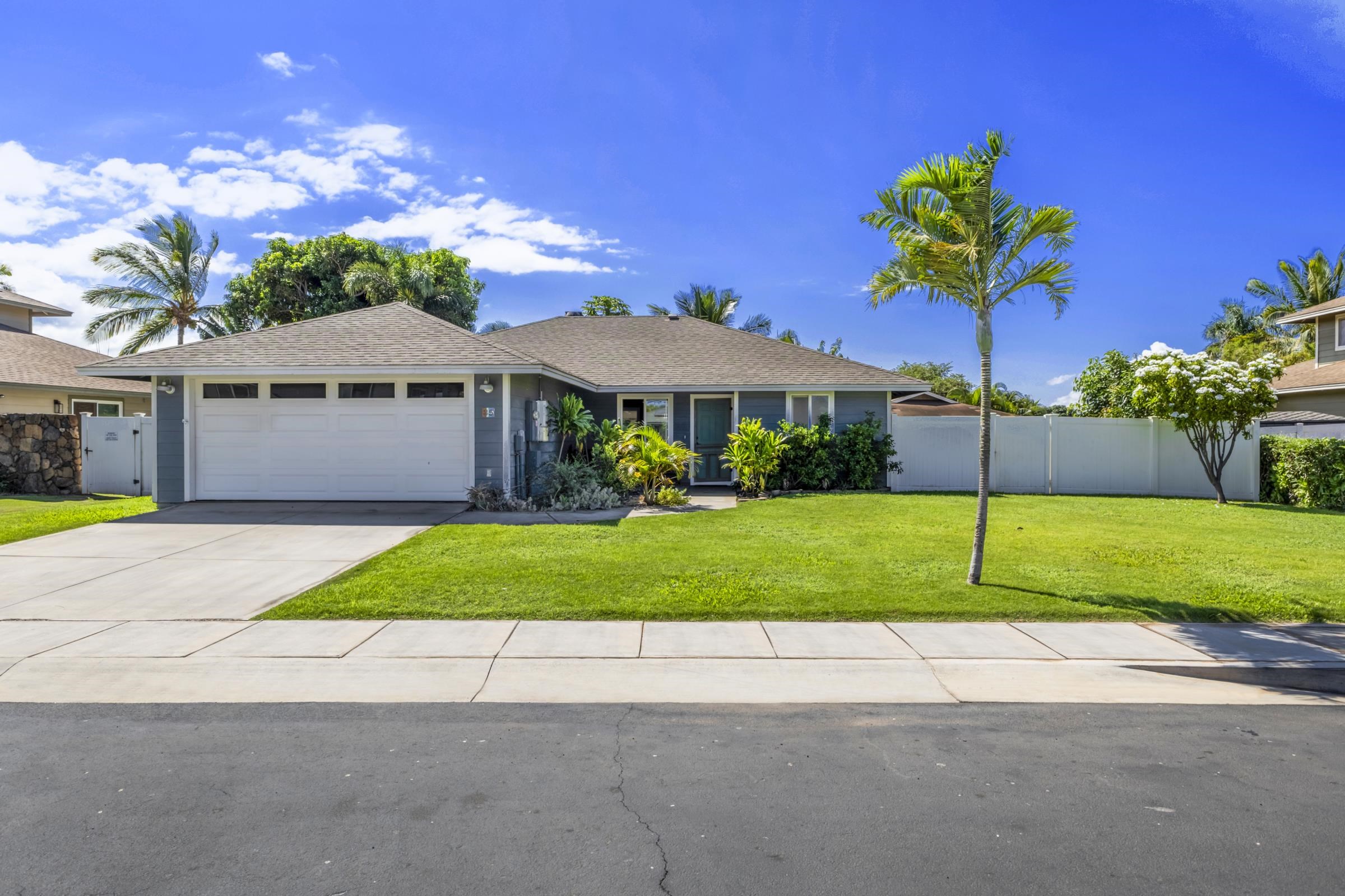 35  Heona Pl Kenolio Makai, Kihei home - photo 3 of 40