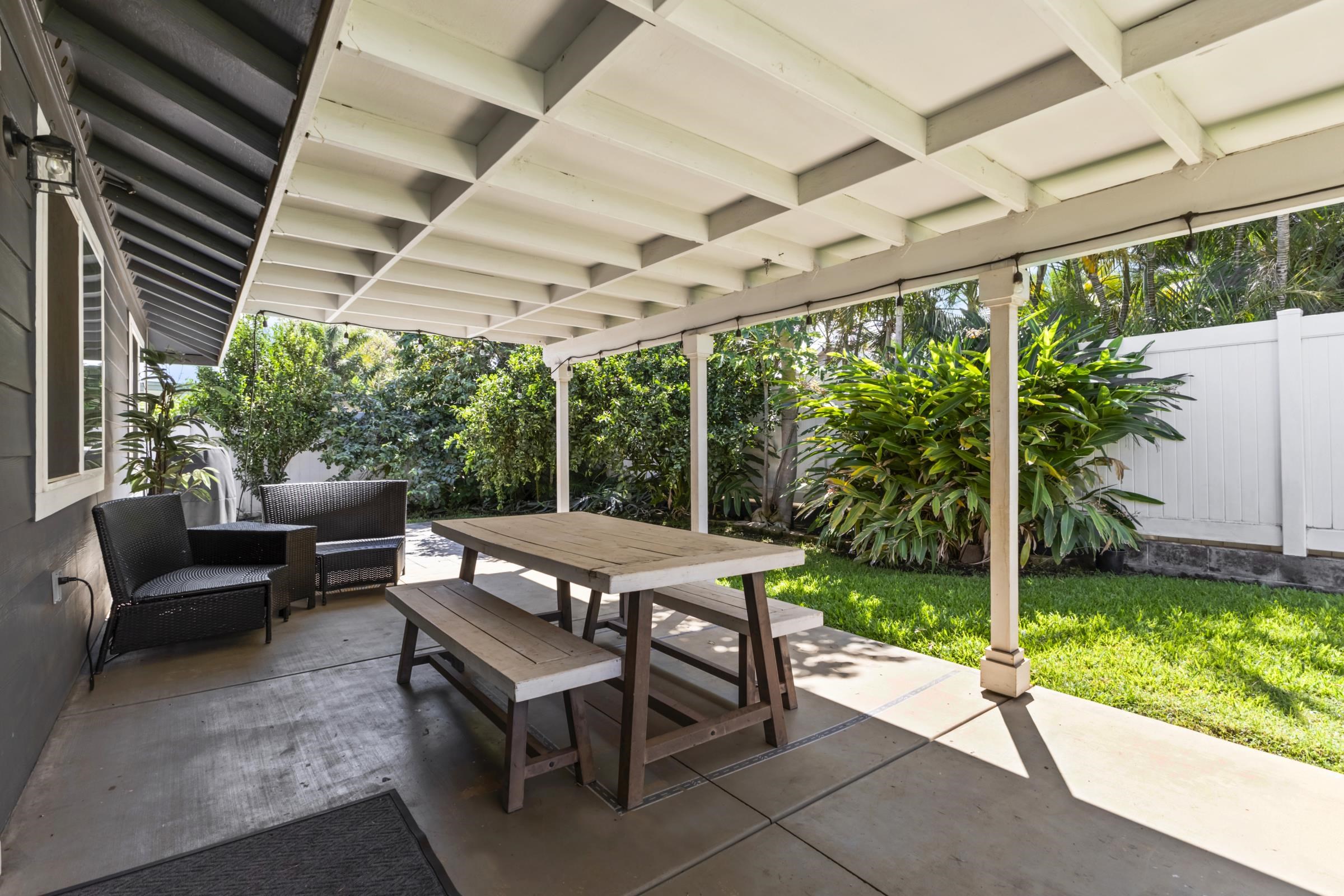 35  Heona Pl Kenolio Makai, Kihei home - photo 34 of 40