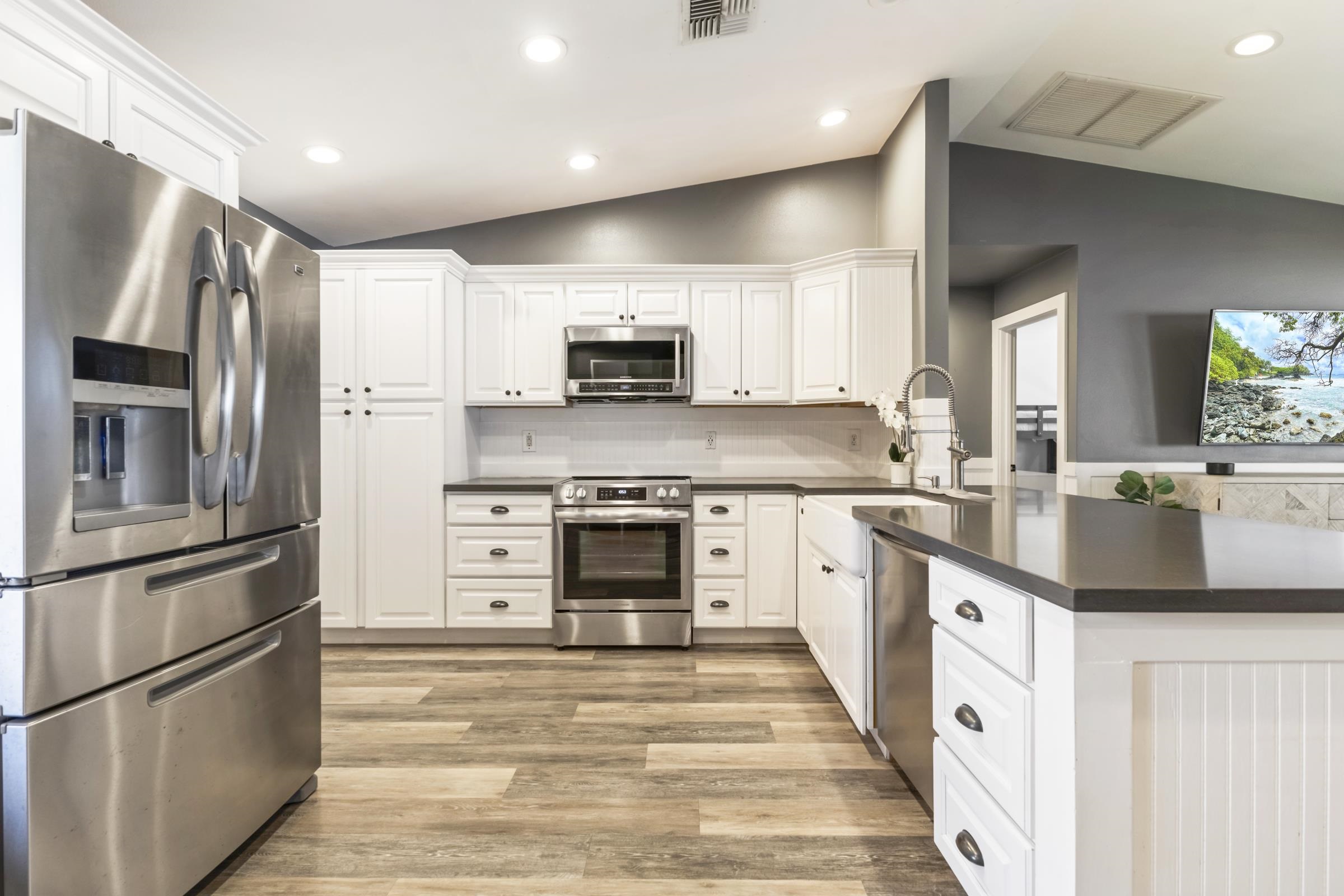 35  Heona Pl Kenolio Makai, Kihei home - photo 9 of 40