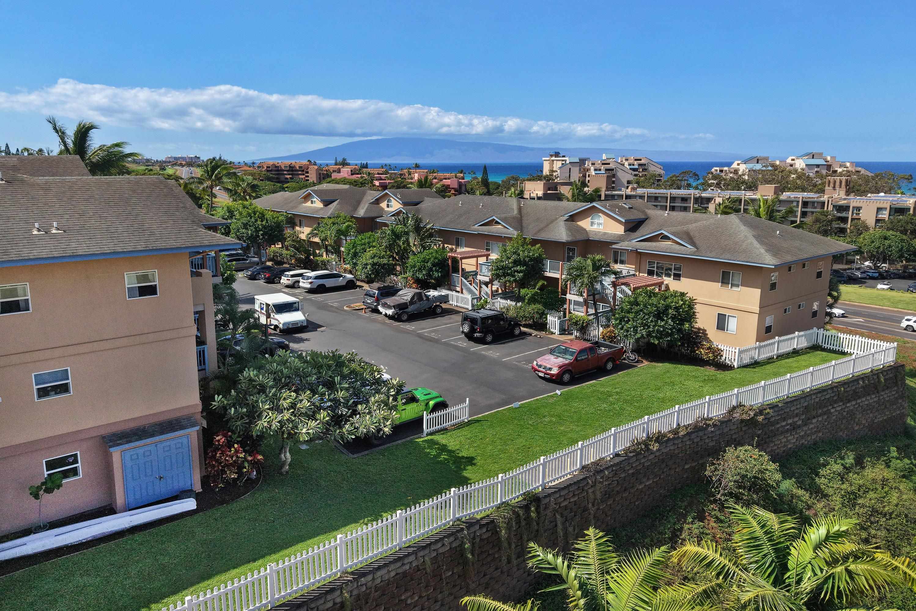Villas at Kahana Ridge condo # 718, Lahaina, Hawaii - photo 24 of 37