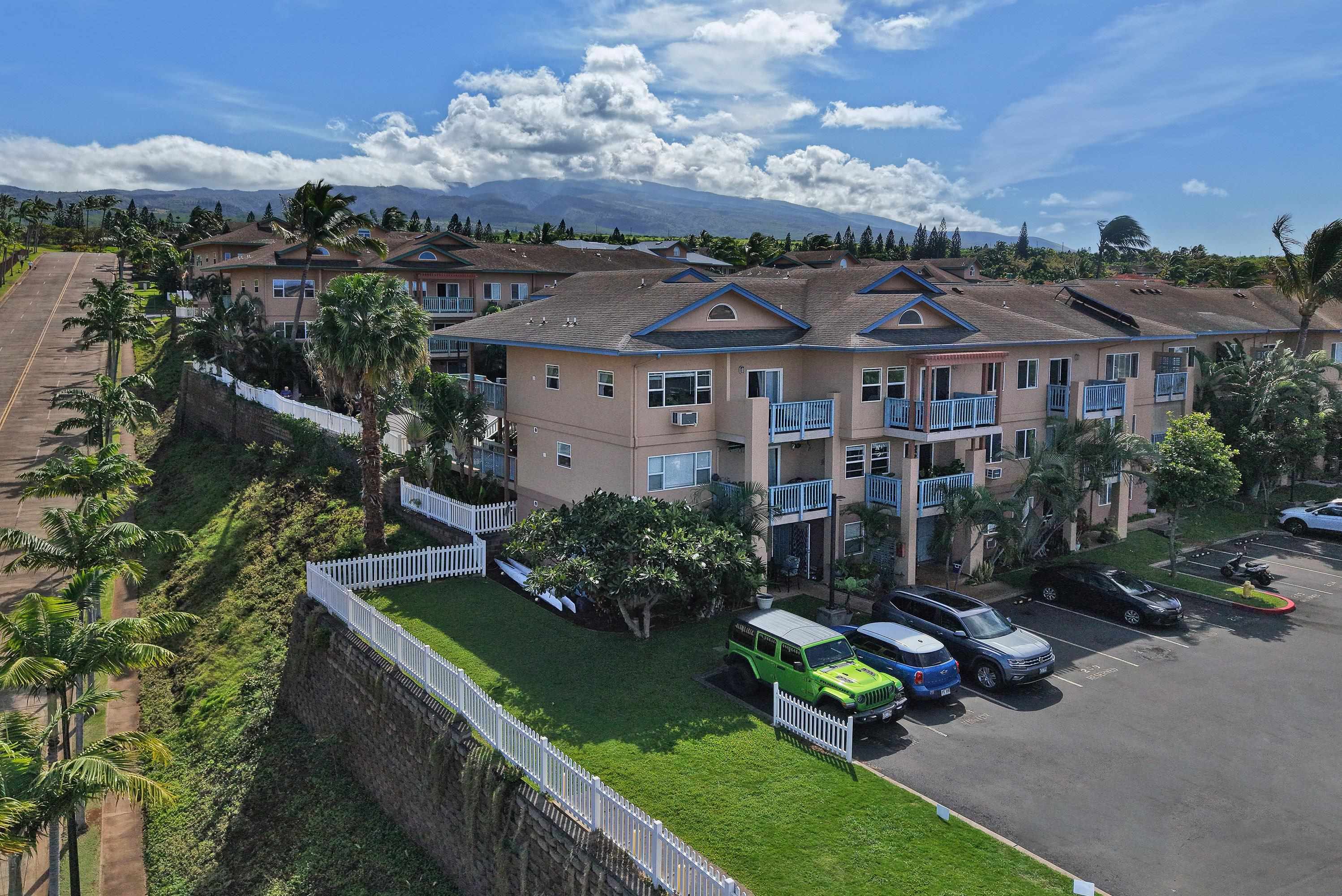 Villas at Kahana Ridge condo # 718, Lahaina, Hawaii - photo 8 of 37