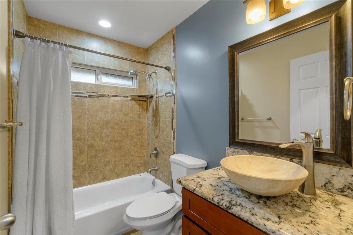 35  Onekea Pl , Wailuku home - photo 43 of 46