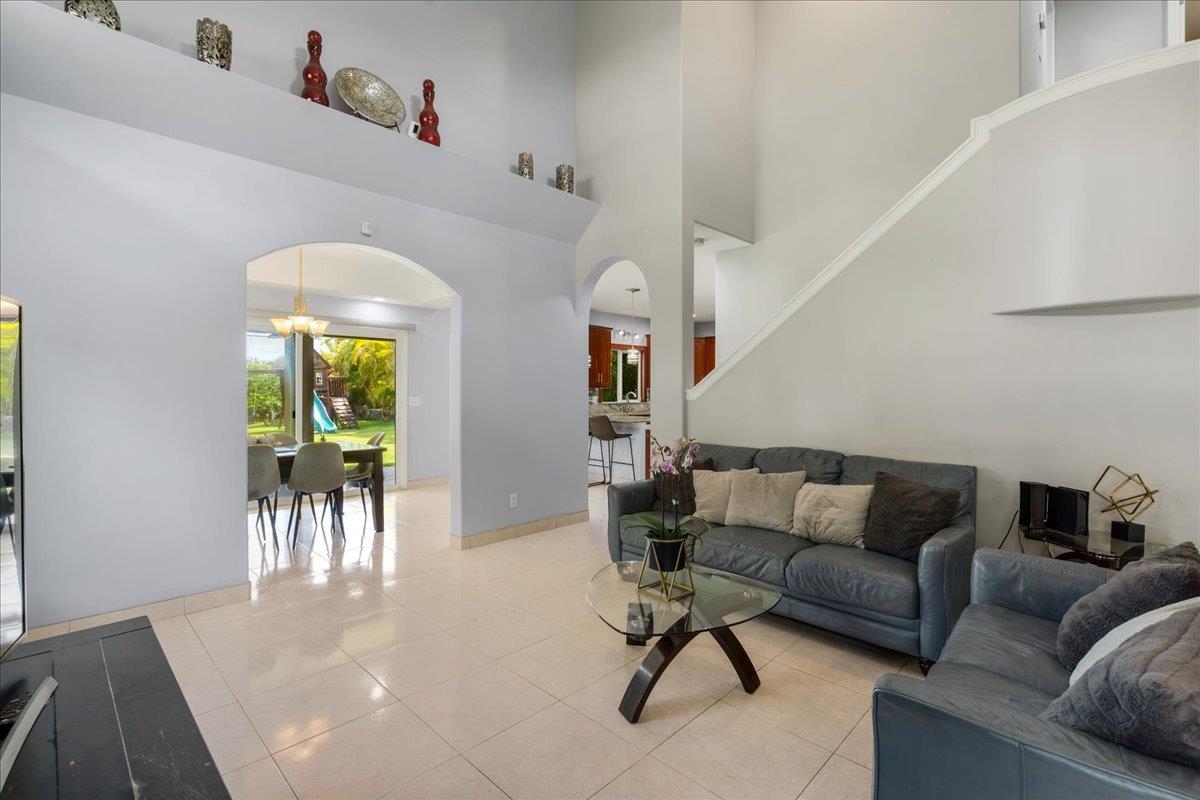 35  Onekea Pl , Wailuku home - photo 10 of 46