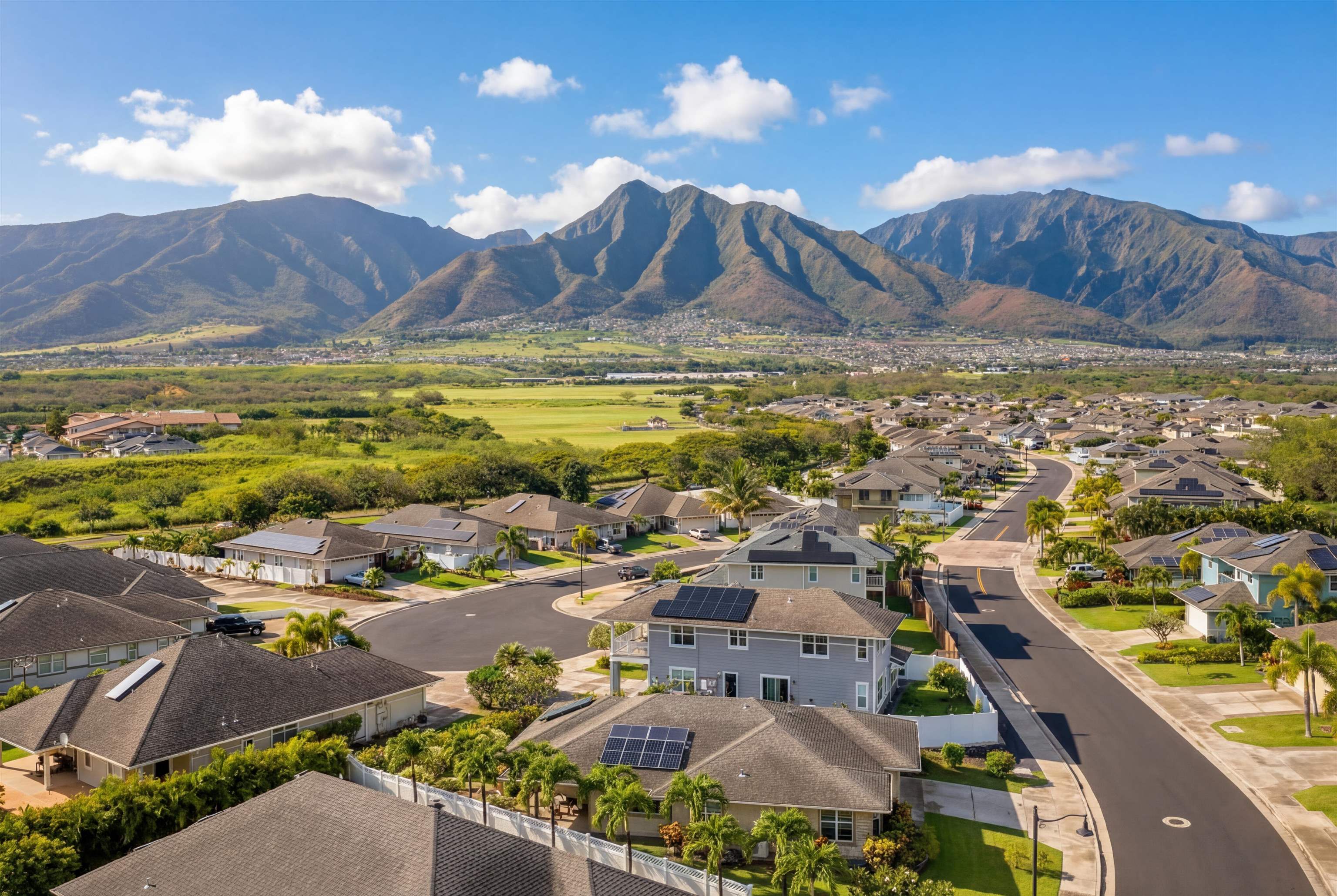 35  Pakau Pl Parkways At Maui Lani, Kahului home - photo 4 of 38