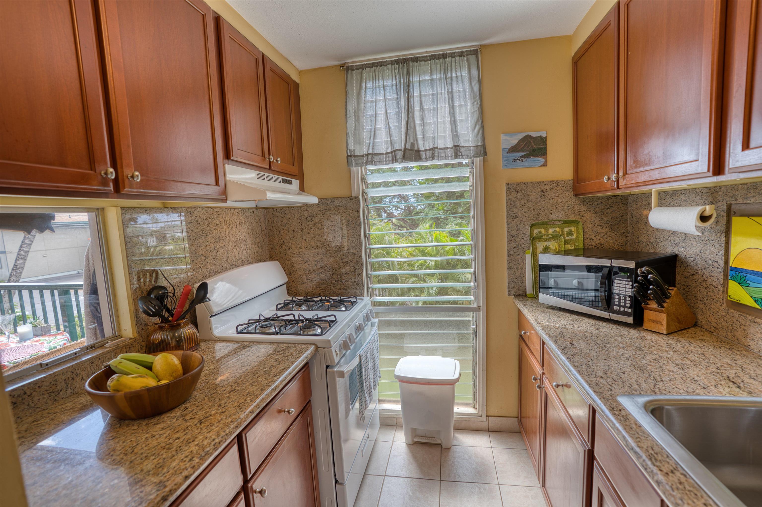 Kalama Terrace condo # L-204, Kihei, Hawaii - photo 11 of 31