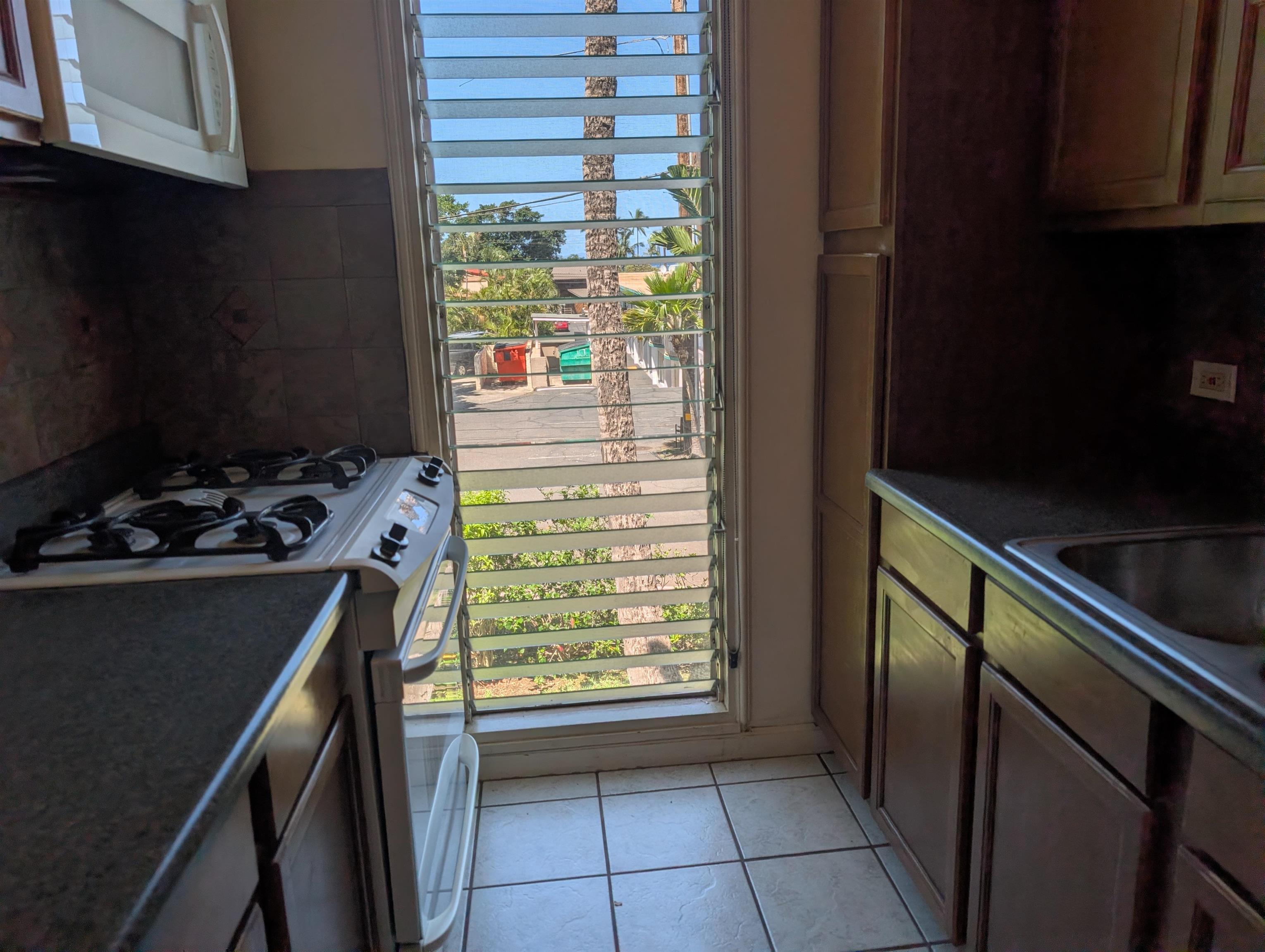 Kalama Terrace condo # L208, Kihei, Hawaii - photo 11 of 37