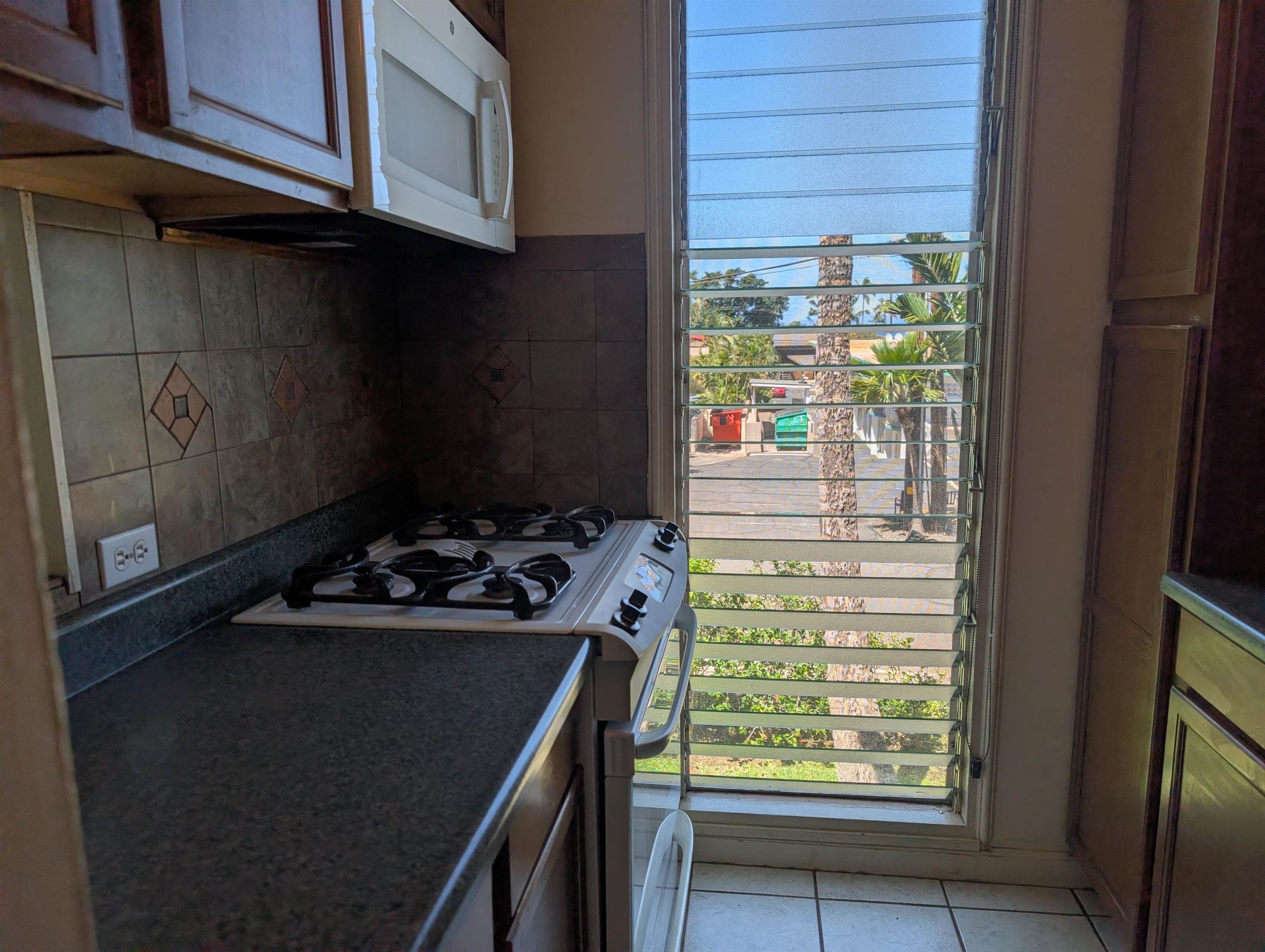 Kalama Terrace condo # L208, Kihei, Hawaii - photo 12 of 37