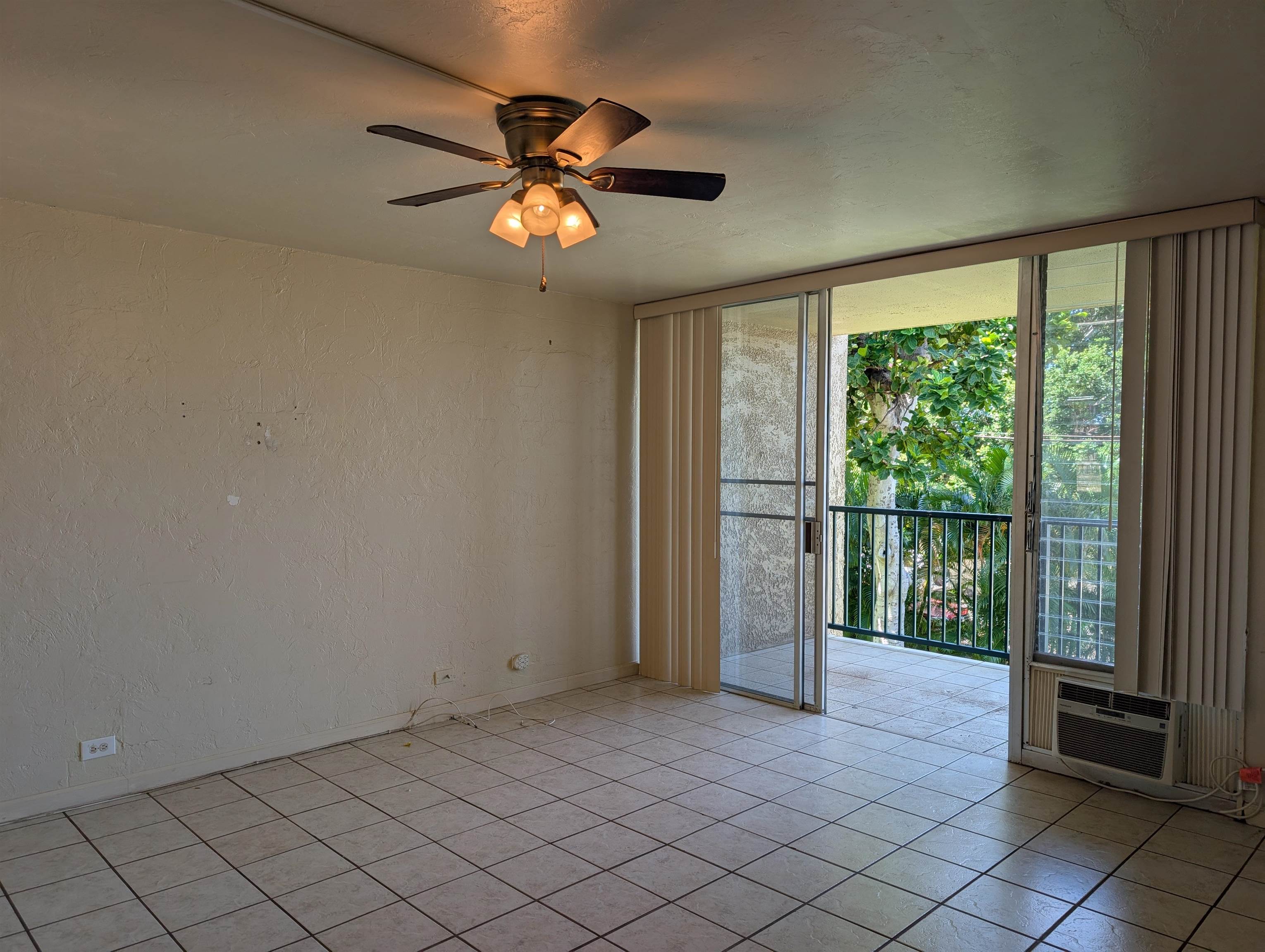 Kalama Terrace condo # L208, Kihei, Hawaii - photo 5 of 37