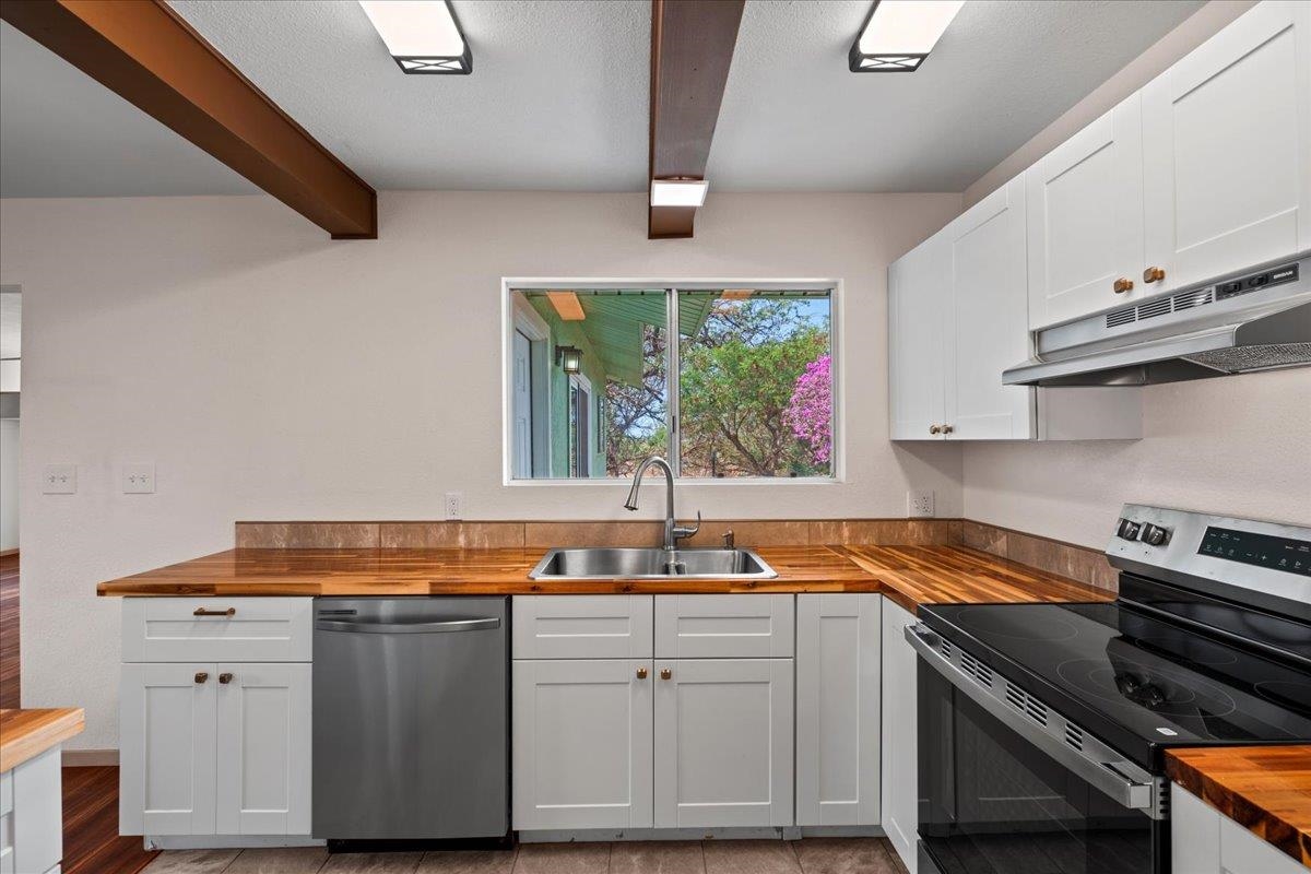 350  Kinaole Cir Kihei, Kihei home - photo 34 of 50