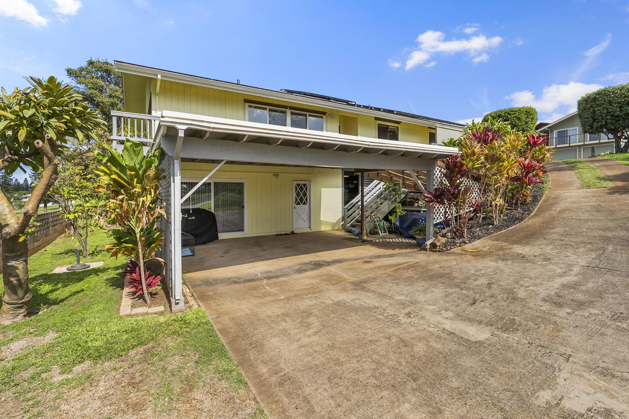 350  Liliuokalani St , Pukalani home - photo 2 of 28