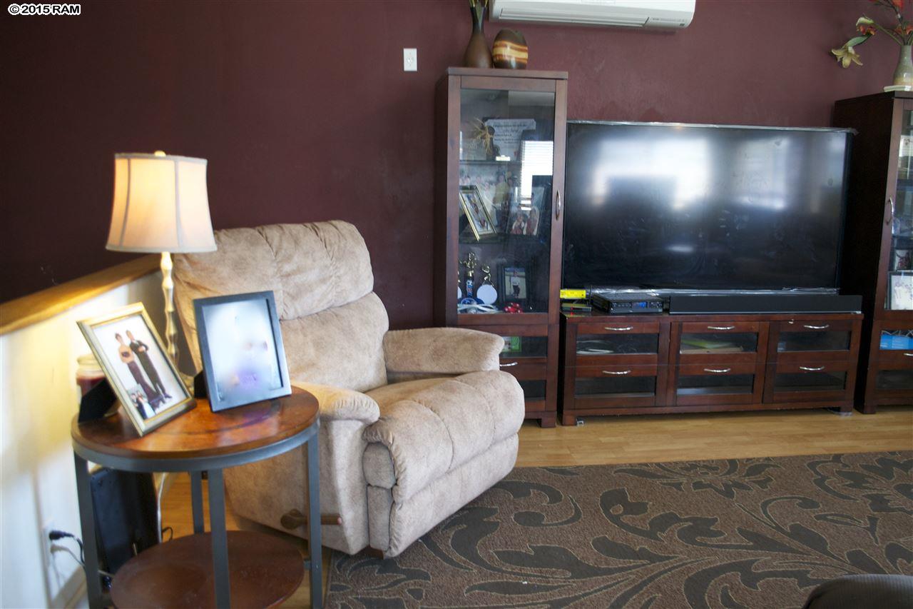 351  Kuualoha St , Kahului home - photo 5 of 27