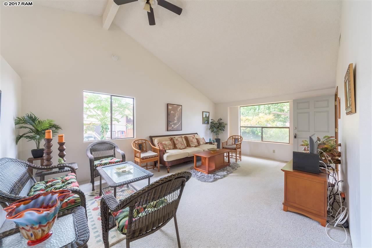 354  Kaiwahine St N. Kihei, Kihei home - photo 2 of 23